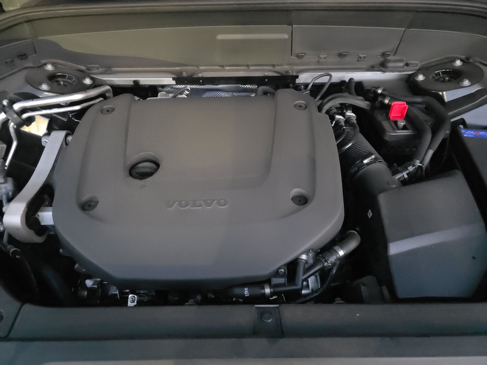 2025 Volvo XC90 B6 Plus AWD