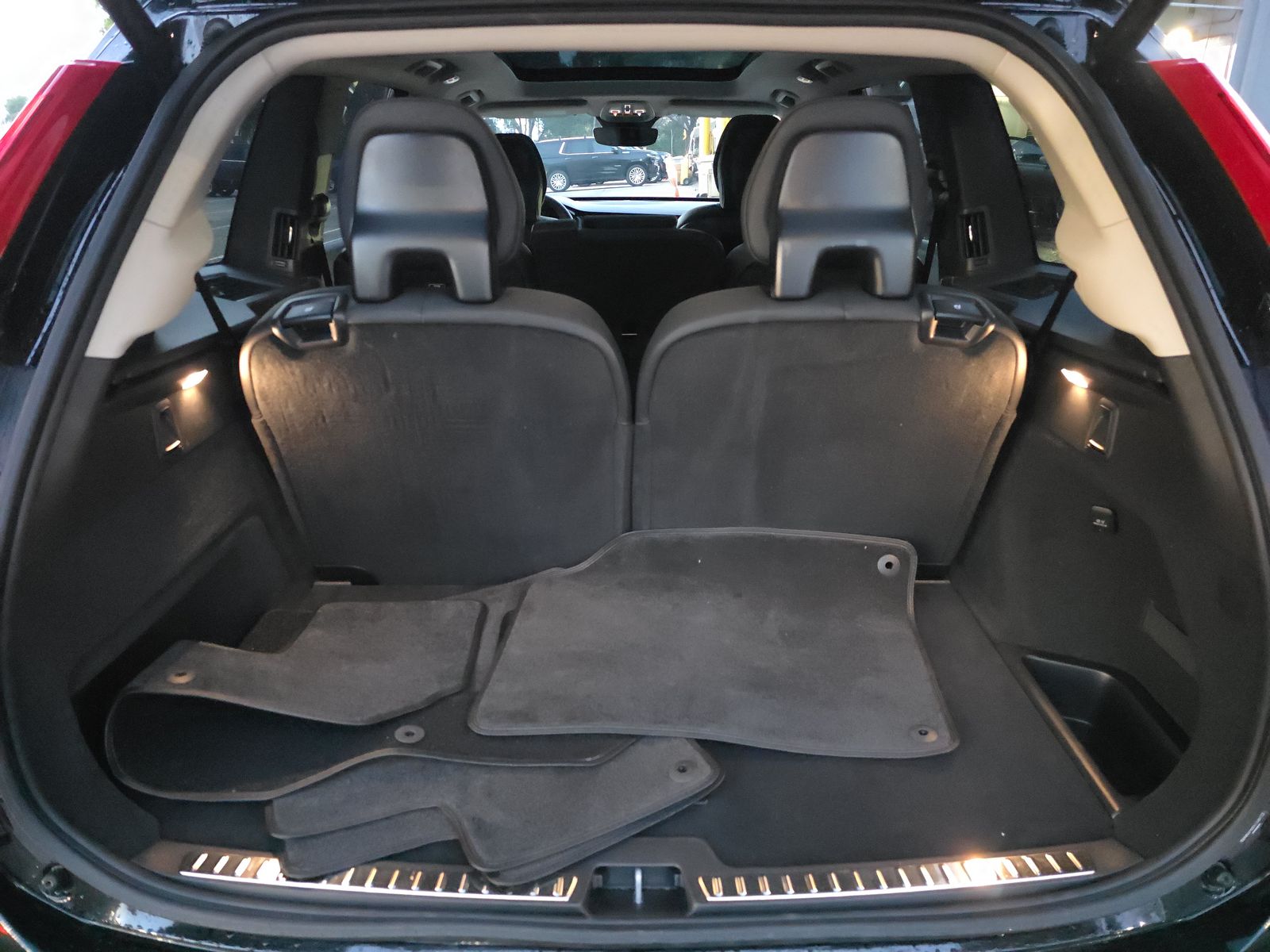 2025 Volvo XC90 B6 Plus AWD