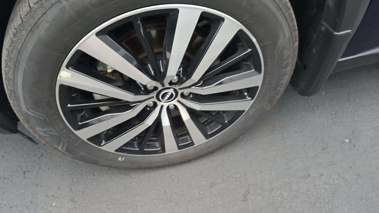 2024 Nissan Pathfinder Platinum AWD