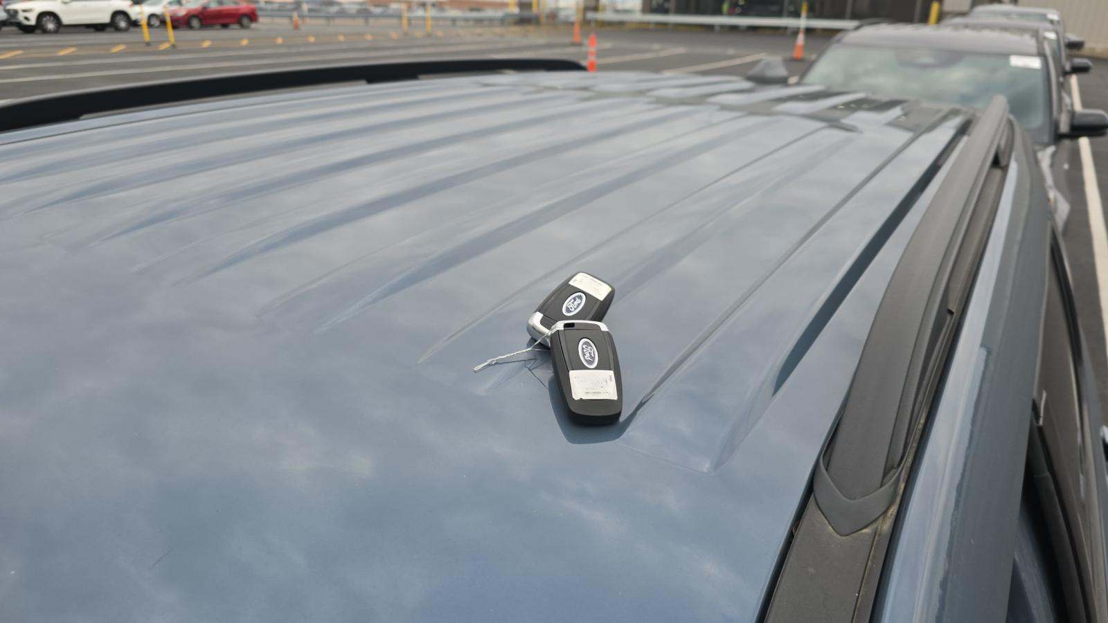 2025 Ford Explorer Active AWD