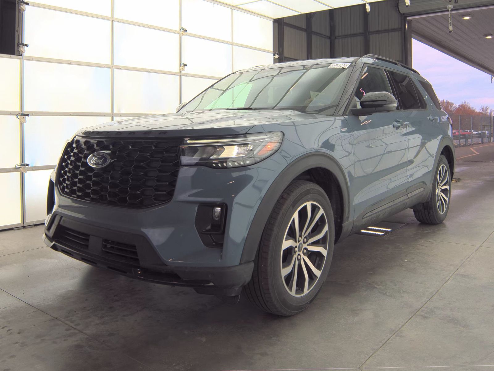 2025 Ford Explorer ST-Line AWD