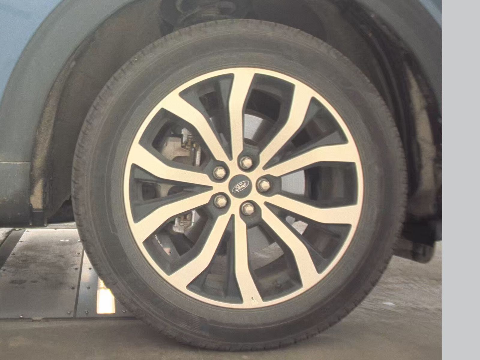 2025 Ford Explorer ST-Line AWD