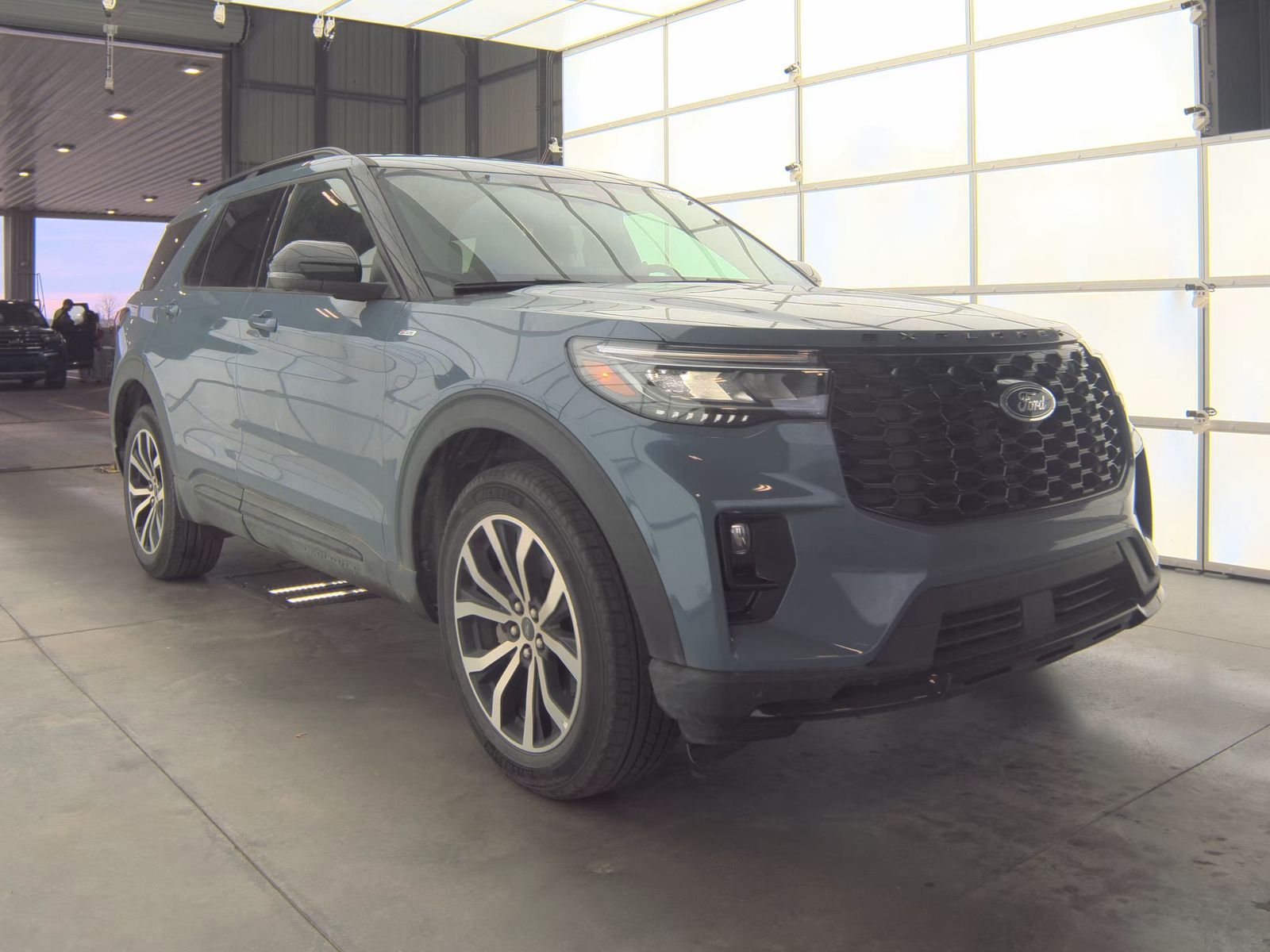 2025 Ford Explorer ST-Line AWD