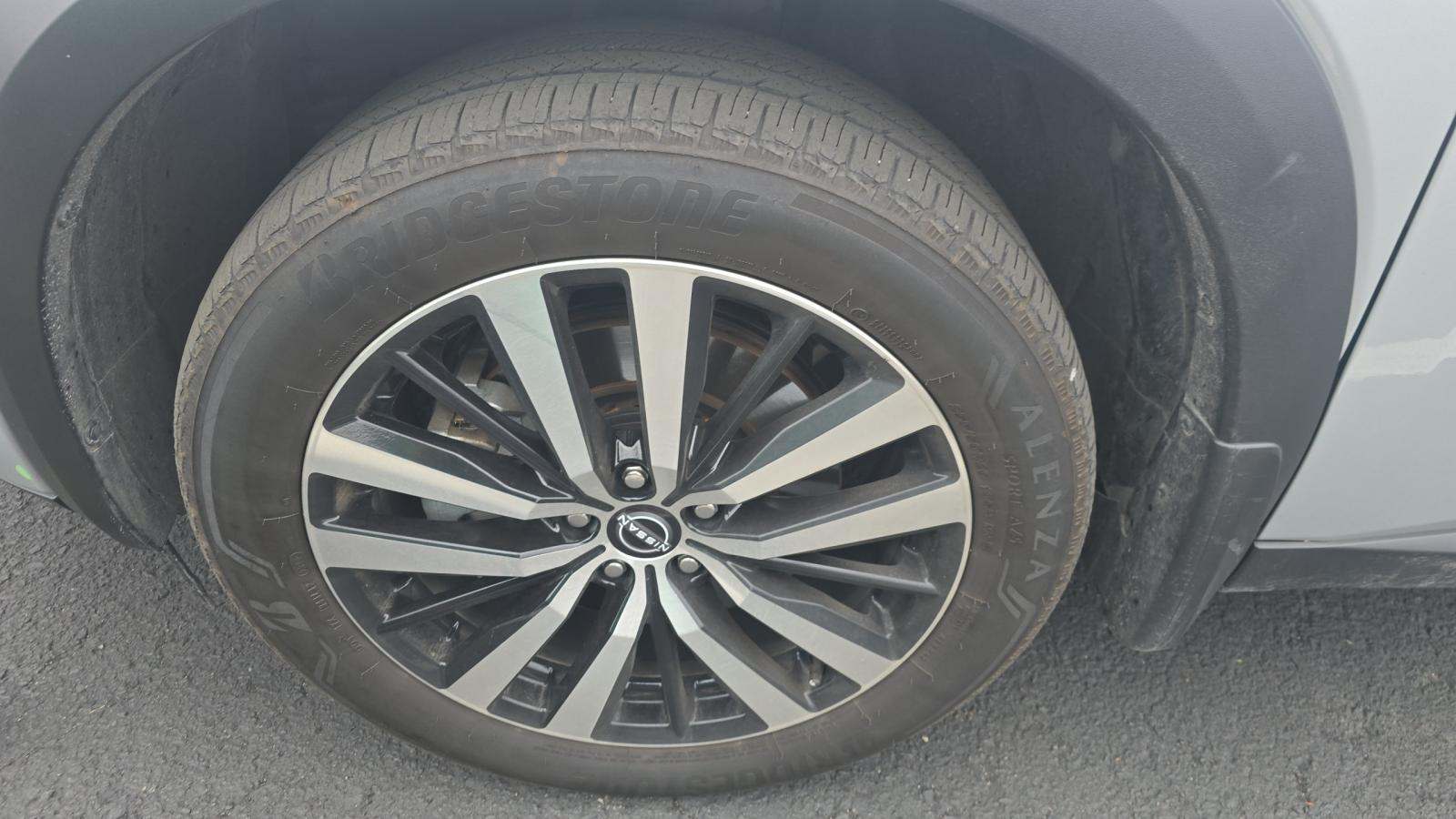 2024 Nissan Pathfinder Platinum AWD