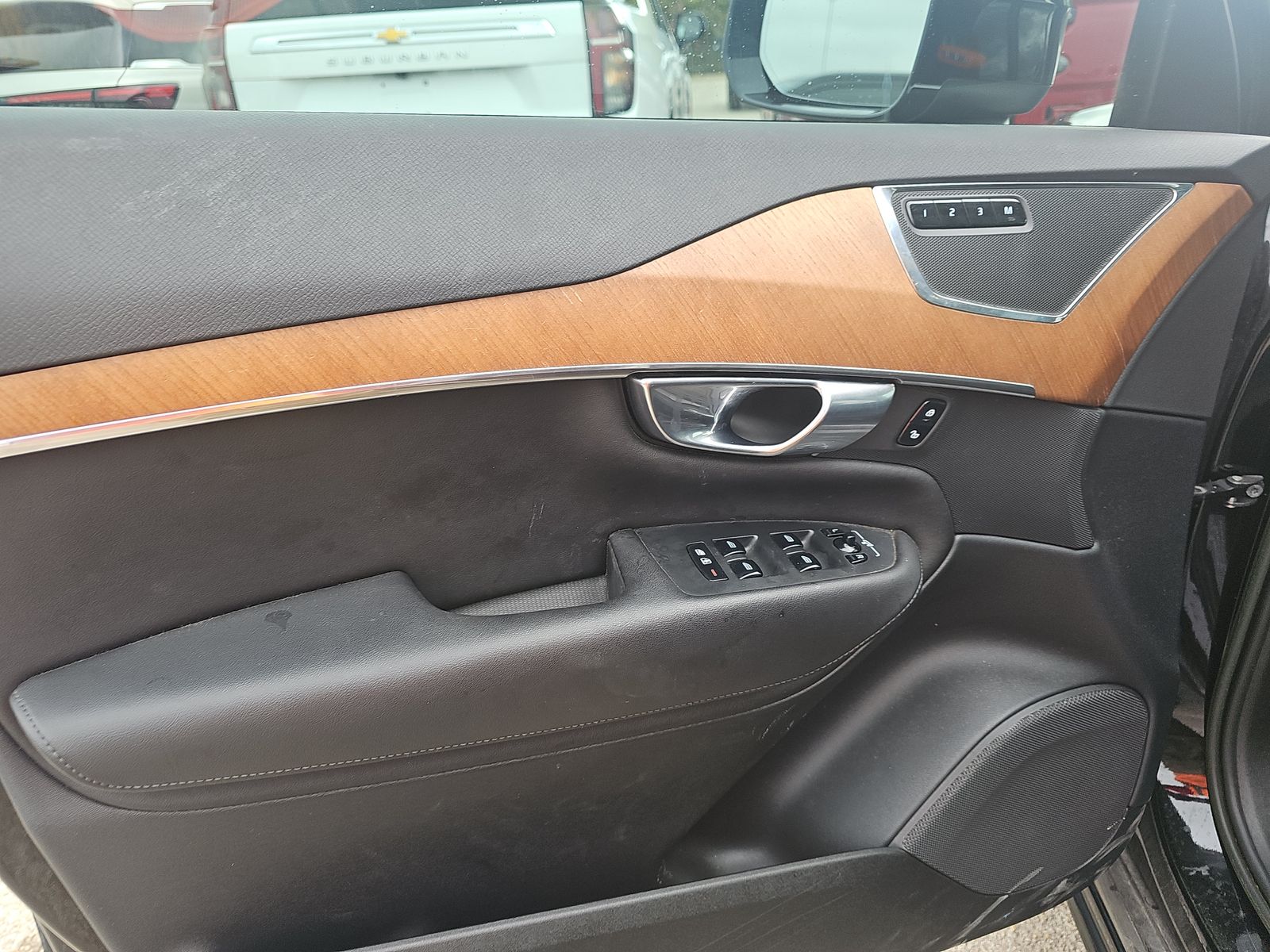 2023 Volvo XC90 B6 Plus AWD