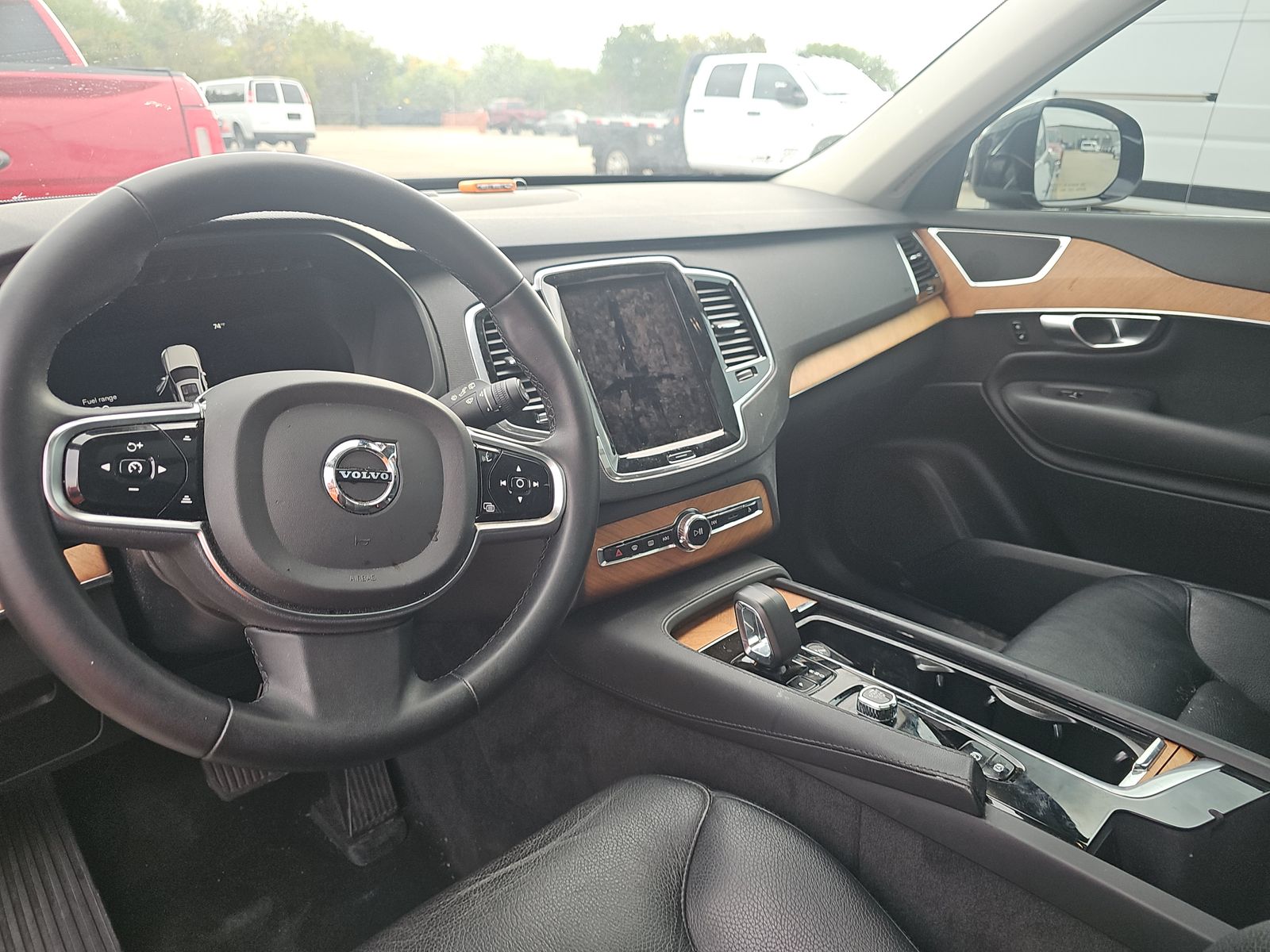 2023 Volvo XC90 B6 Plus AWD