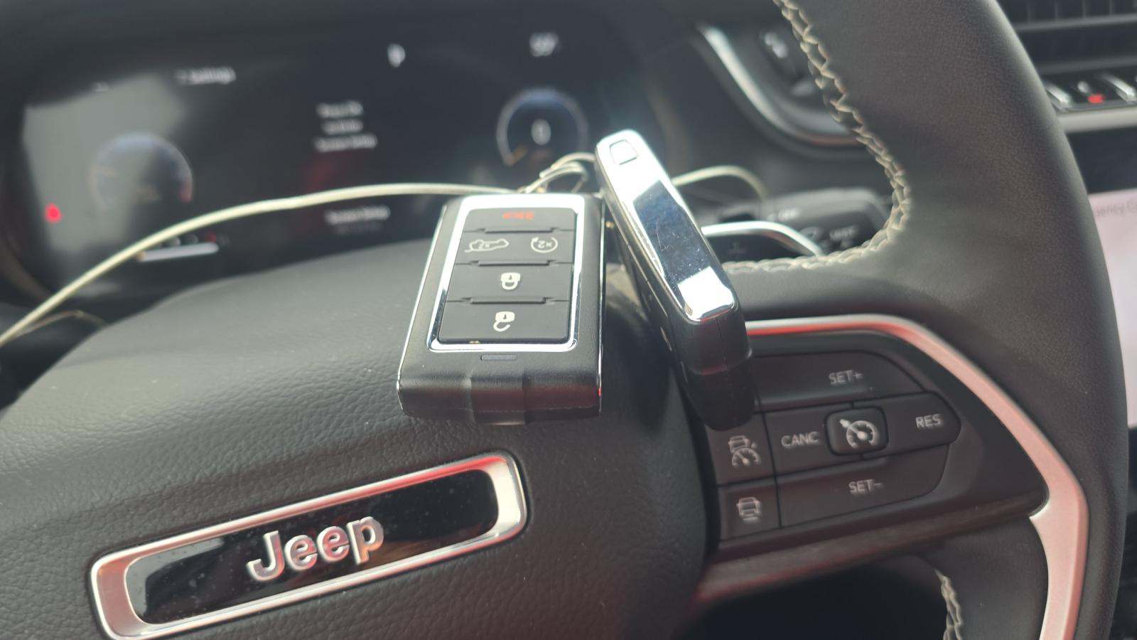 2023 Jeep Grand Cherokee Limited AWD