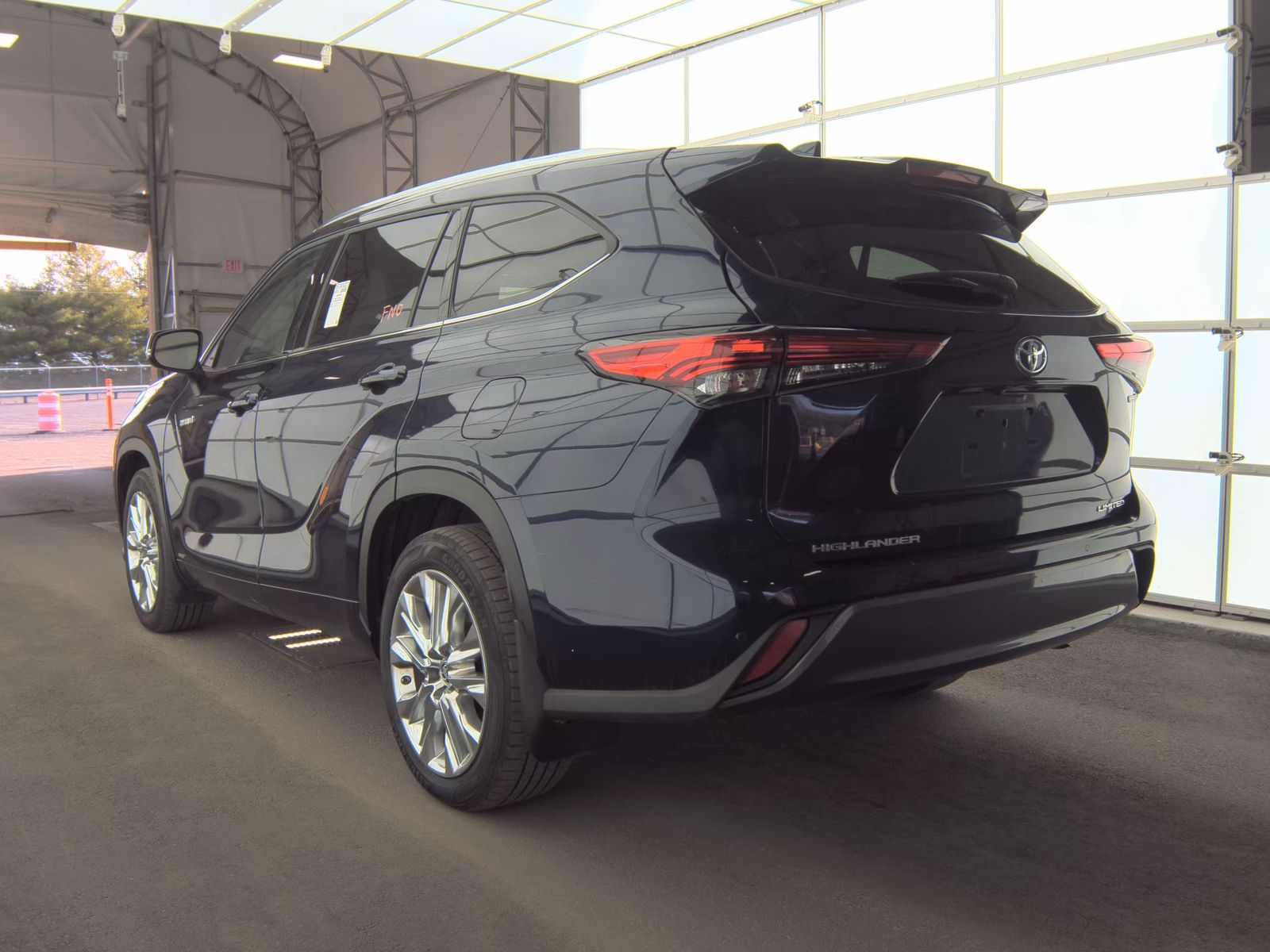 2021 Toyota Highlander Hybrid Limited AWD