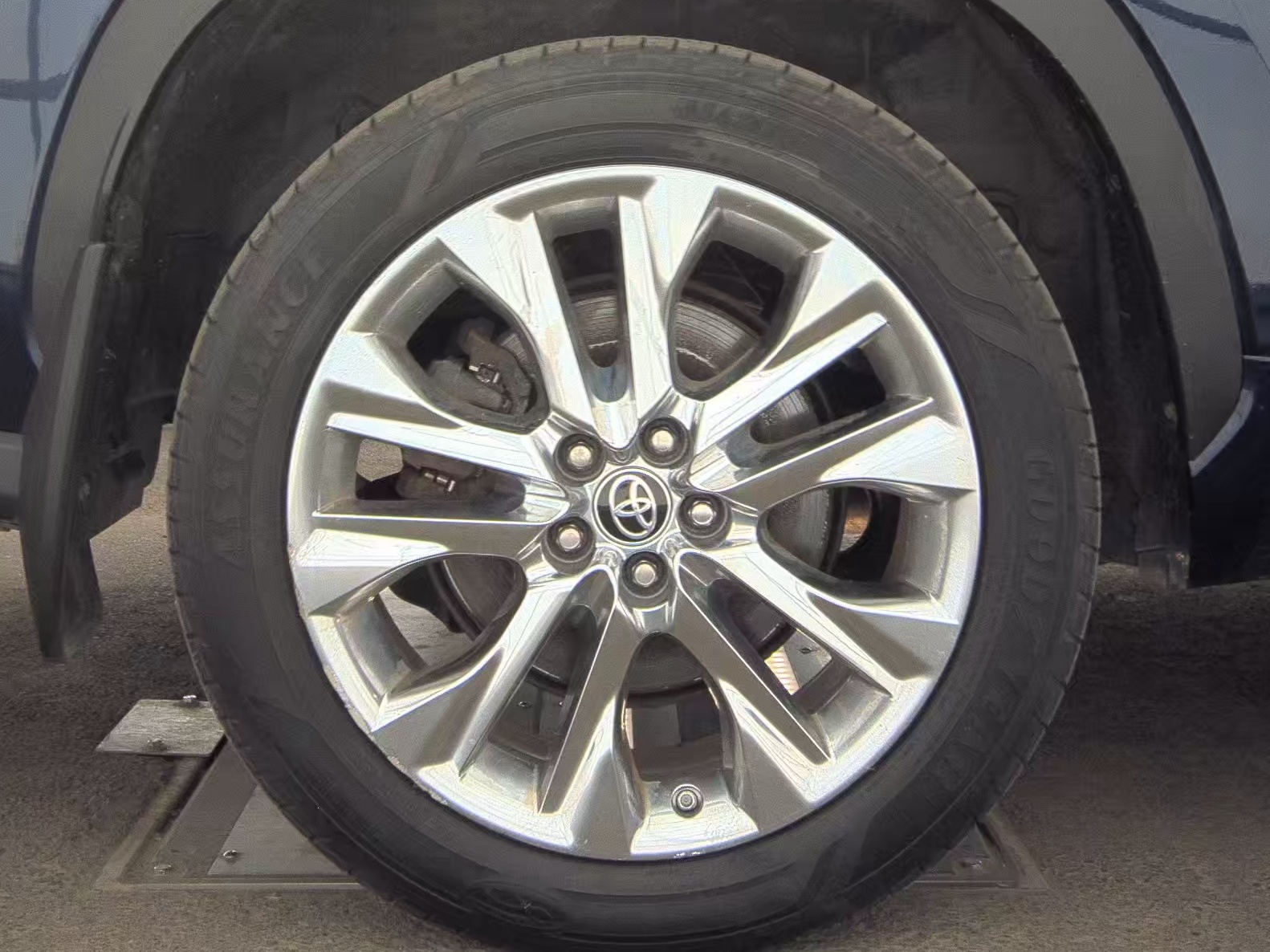 2021 Toyota Highlander Hybrid Limited AWD