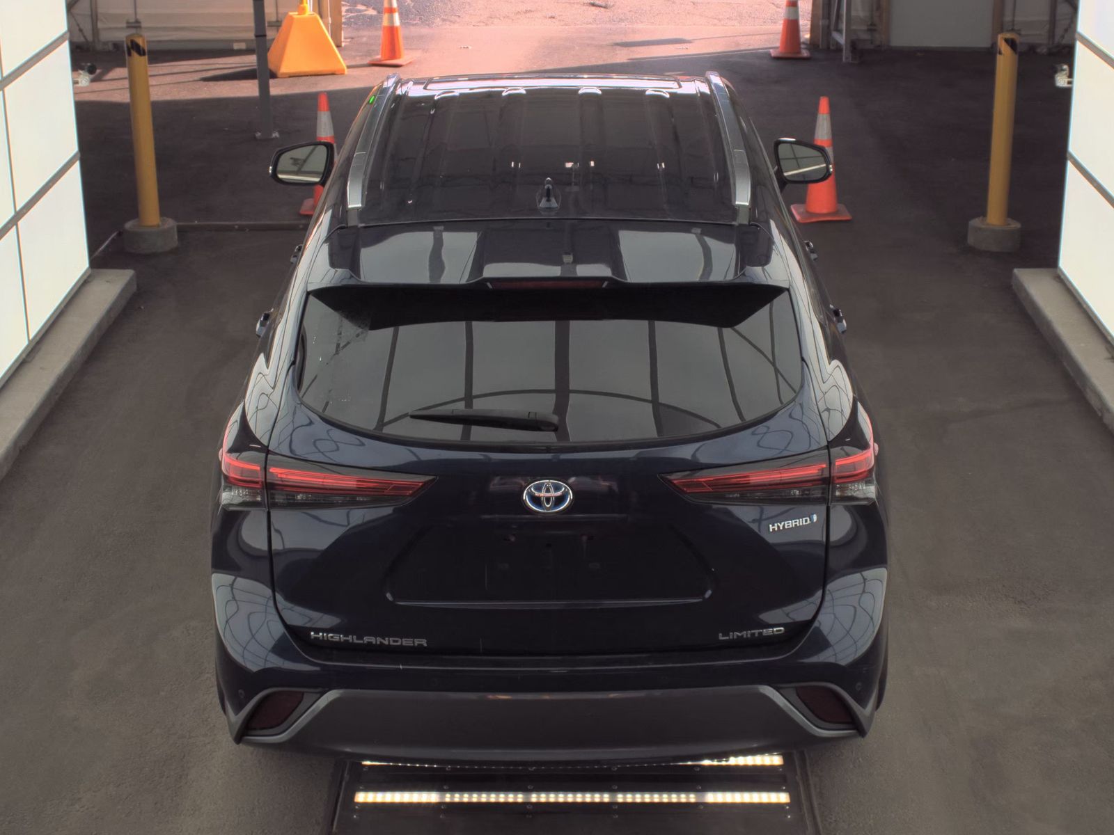 2021 Toyota Highlander Hybrid Limited AWD