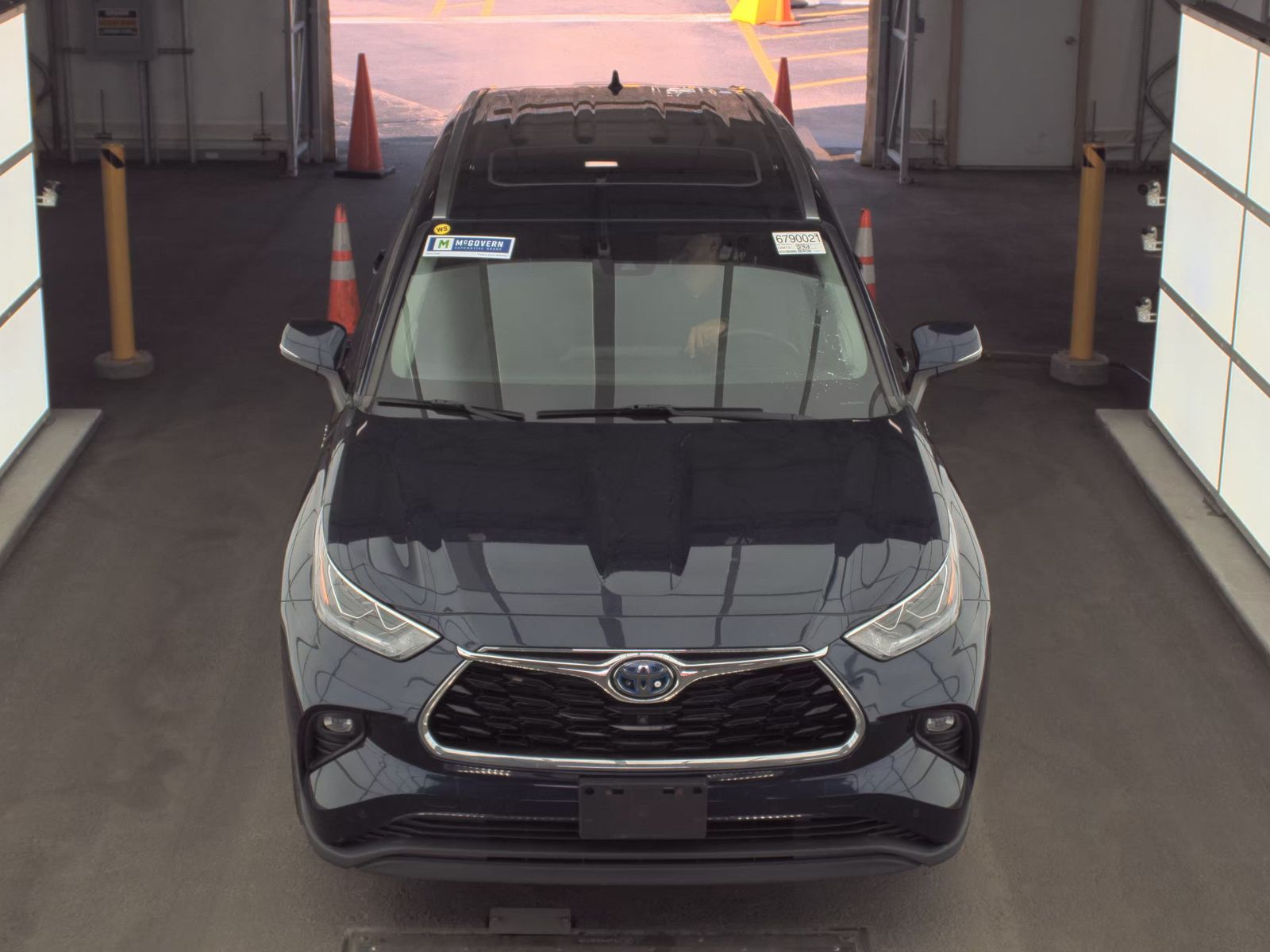 2021 Toyota Highlander Hybrid Limited AWD