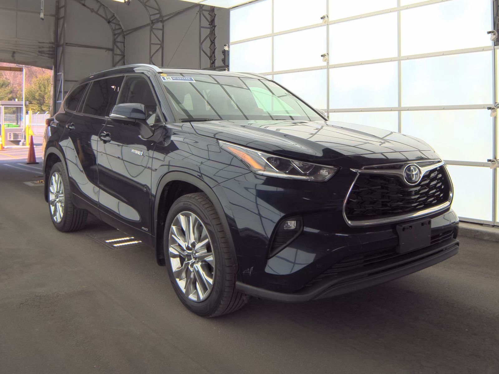 2021 Toyota Highlander Hybrid Limited AWD