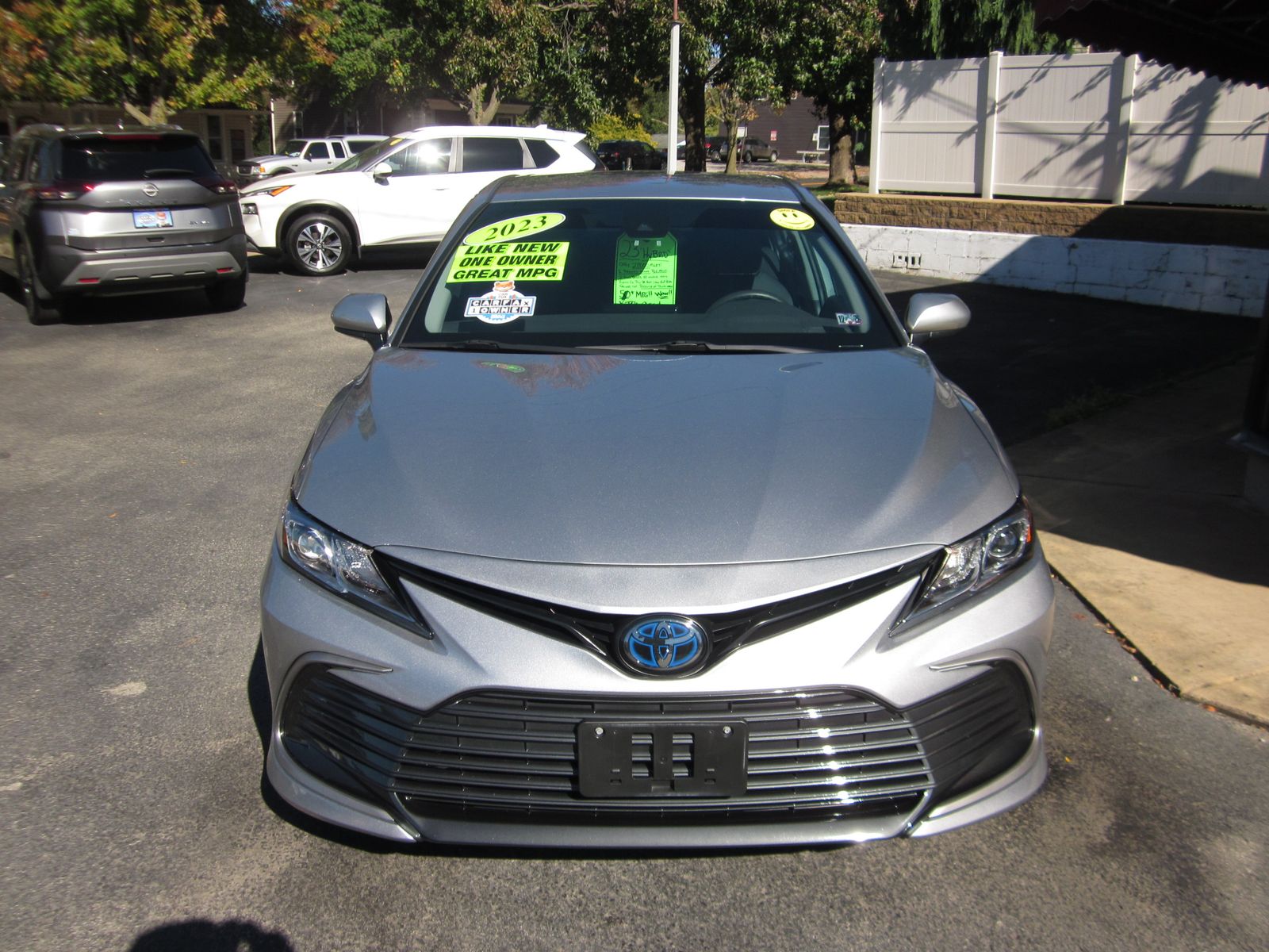 2023 Toyota Camry Hybrid LE FWD