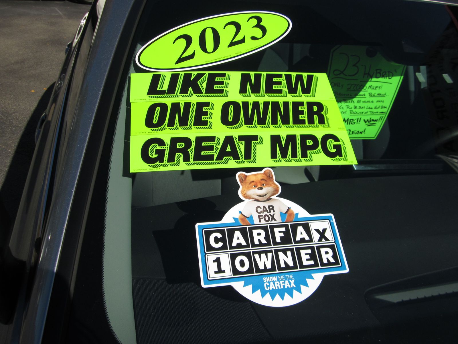 2023 Toyota Camry Hybrid LE FWD