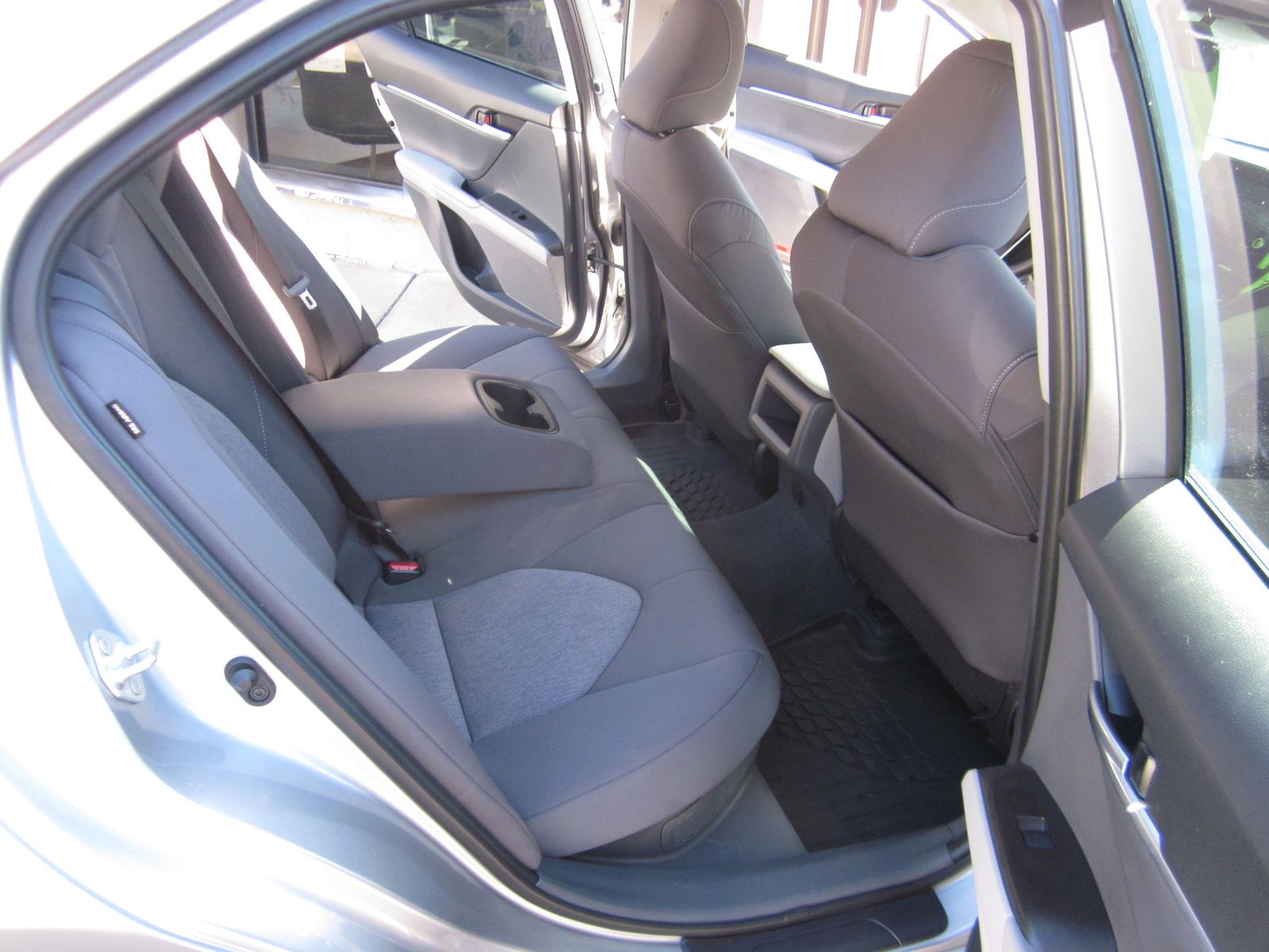 2023 Toyota Camry Hybrid LE FWD