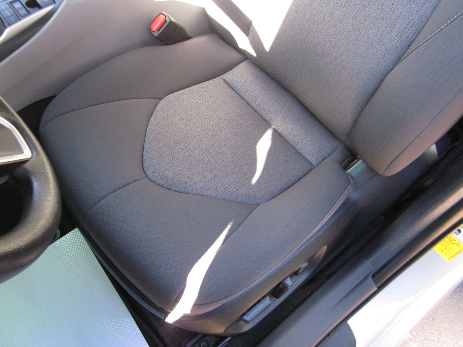 2023 Toyota Camry Hybrid LE FWD