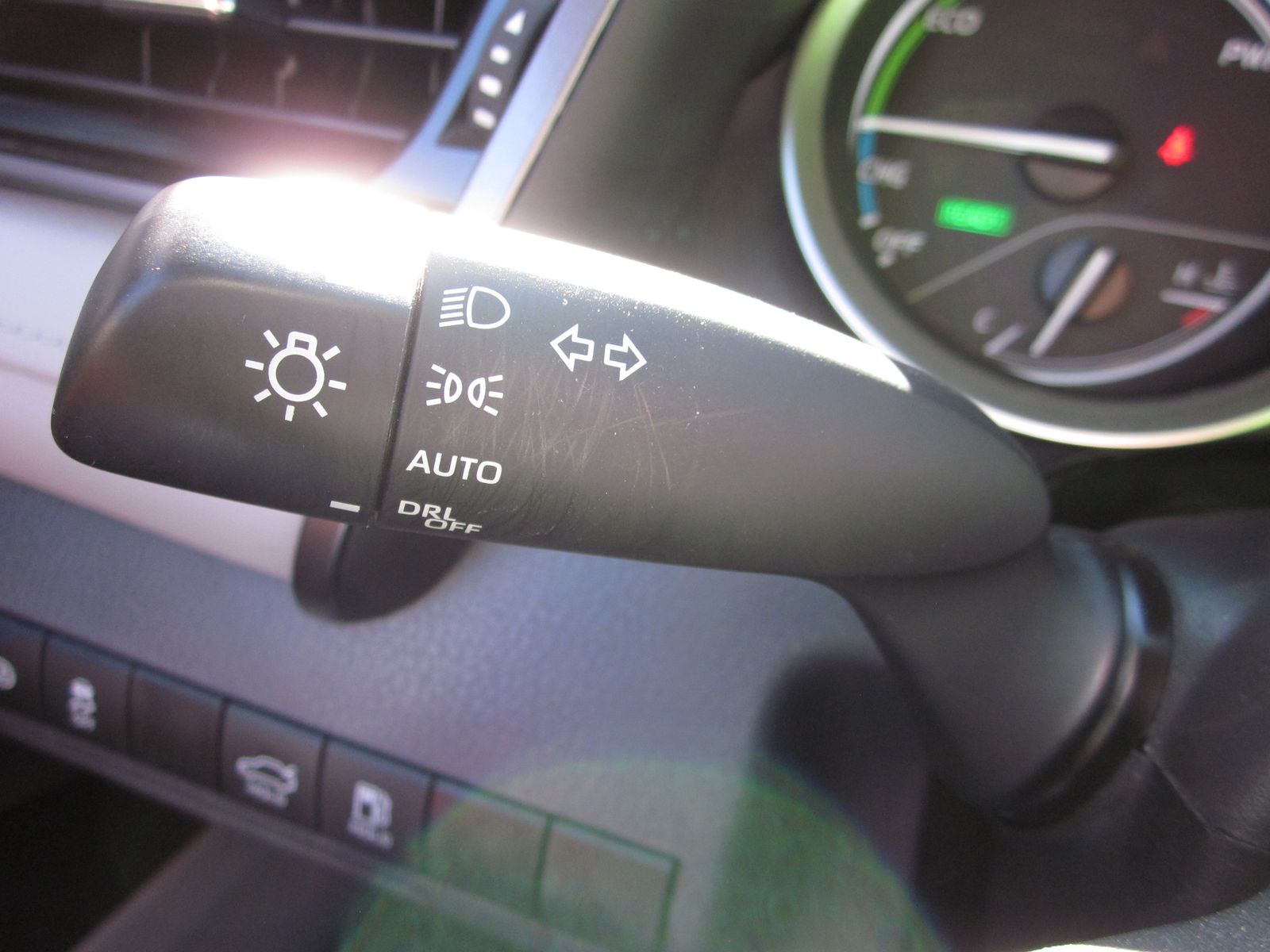 2023 Toyota Camry Hybrid LE FWD