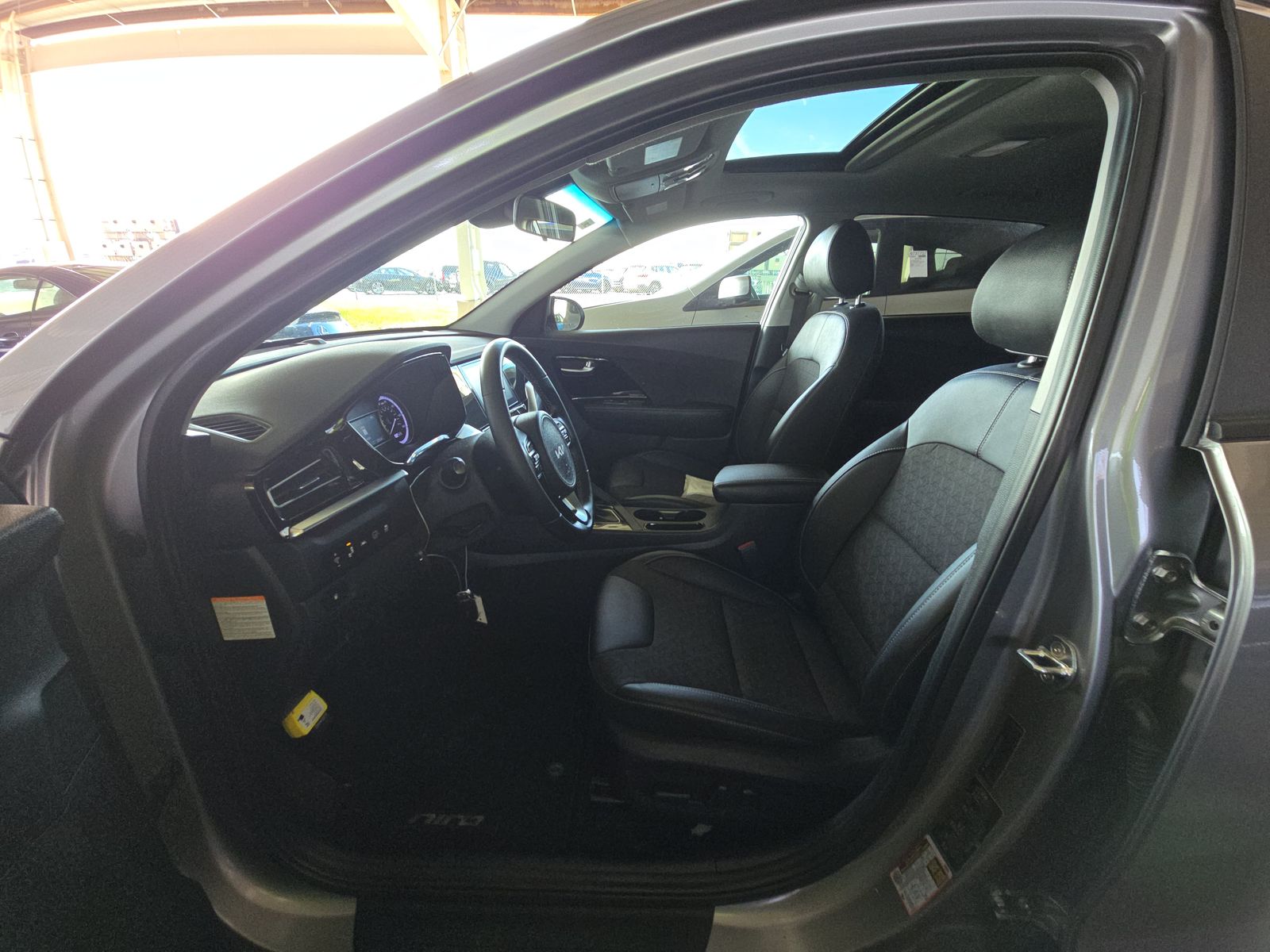 2022 Kia Niro LXS SE FWD