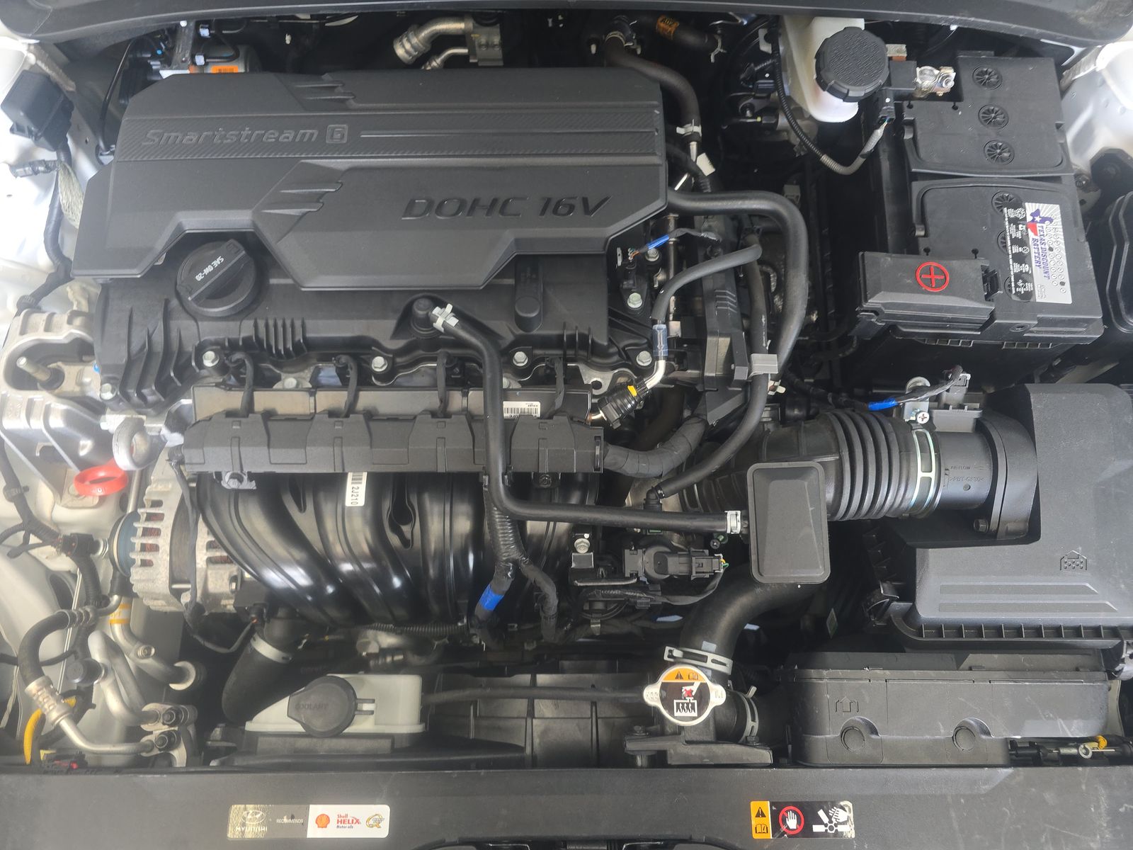 2024 Hyundai Elantra SEL FWD