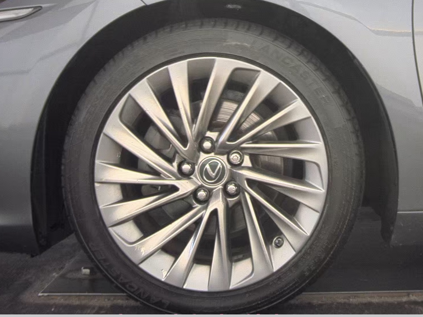 2020 Lexus ES ES 300h Ultra Luxury FWD