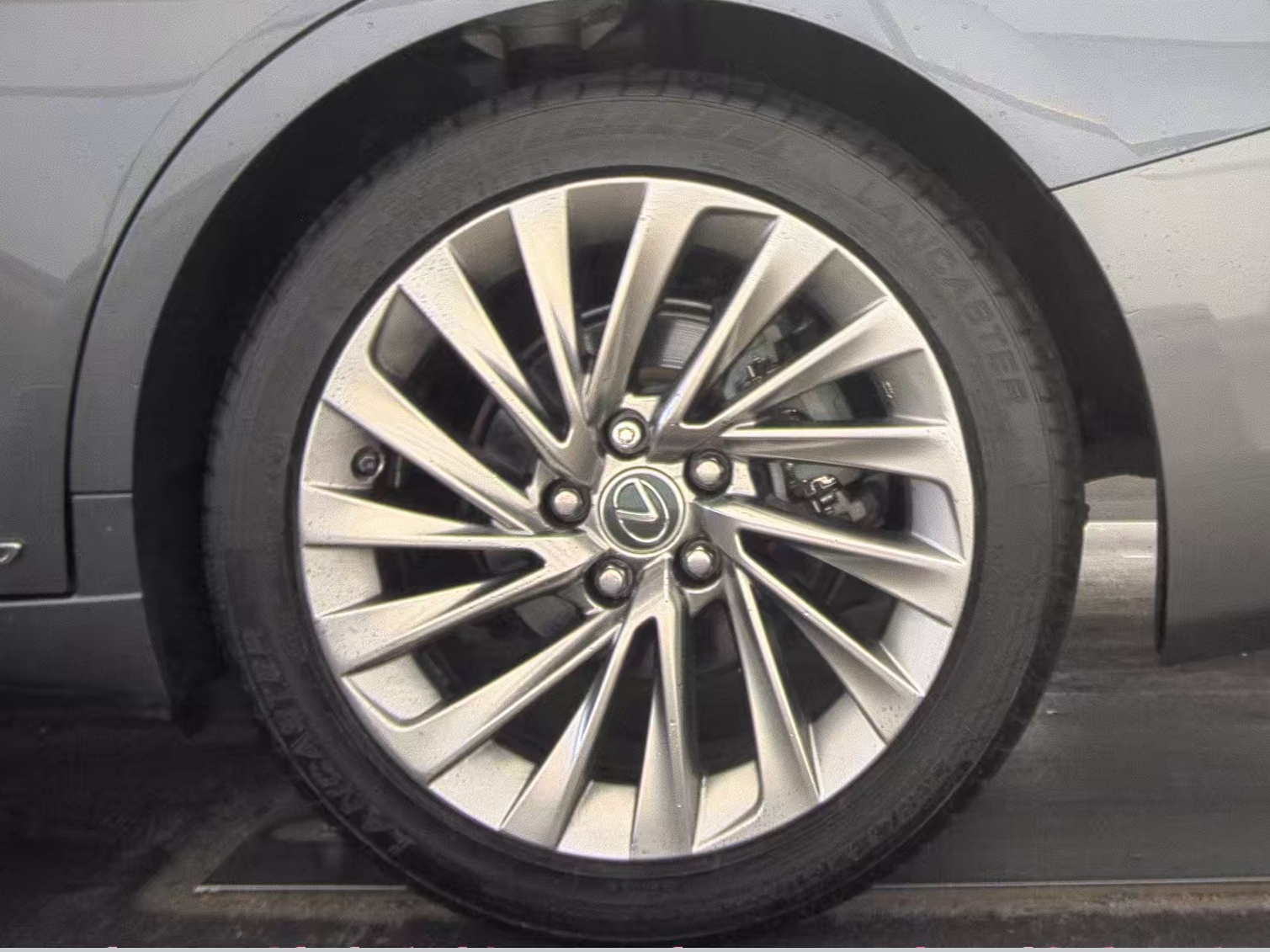 2020 Lexus ES ES 300h Ultra Luxury FWD