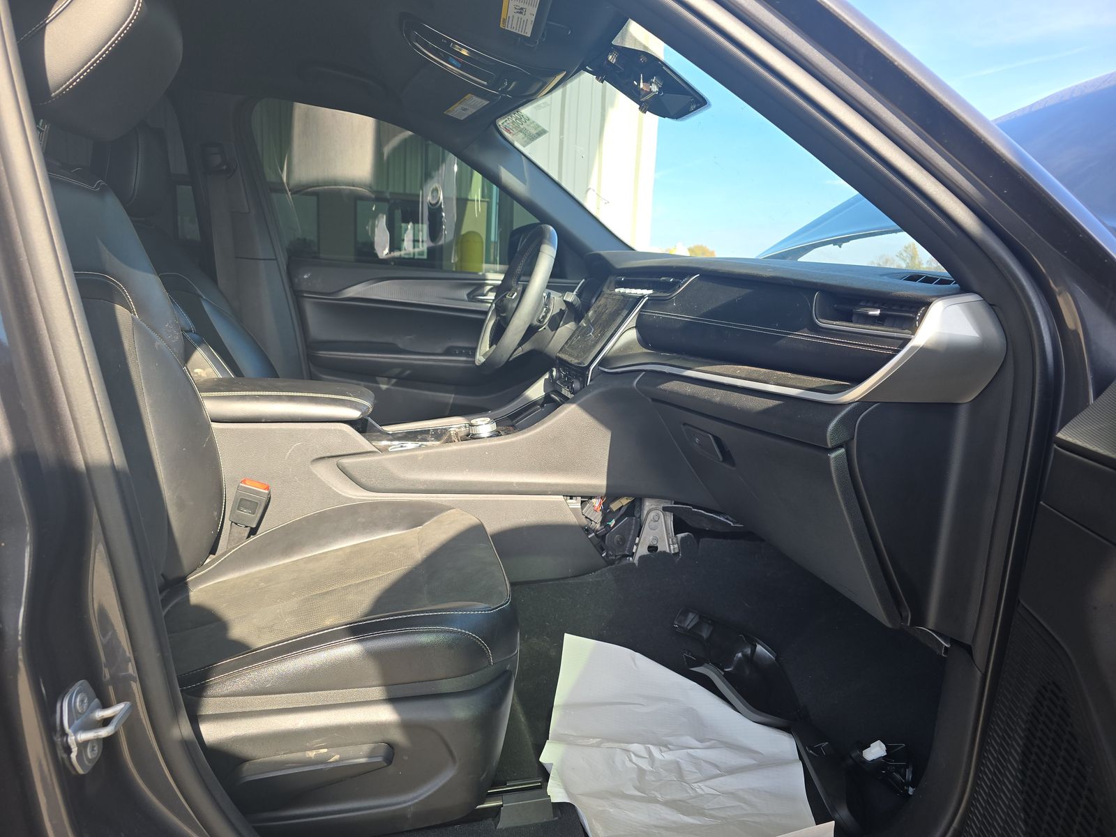 2023 Jeep Grand Cherokee Altitude RWD