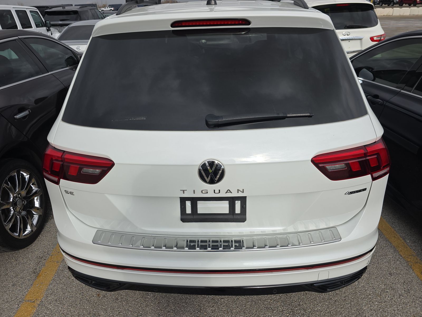 2024 Volkswagen Tiguan 2.0T SE R-Line Black AWD