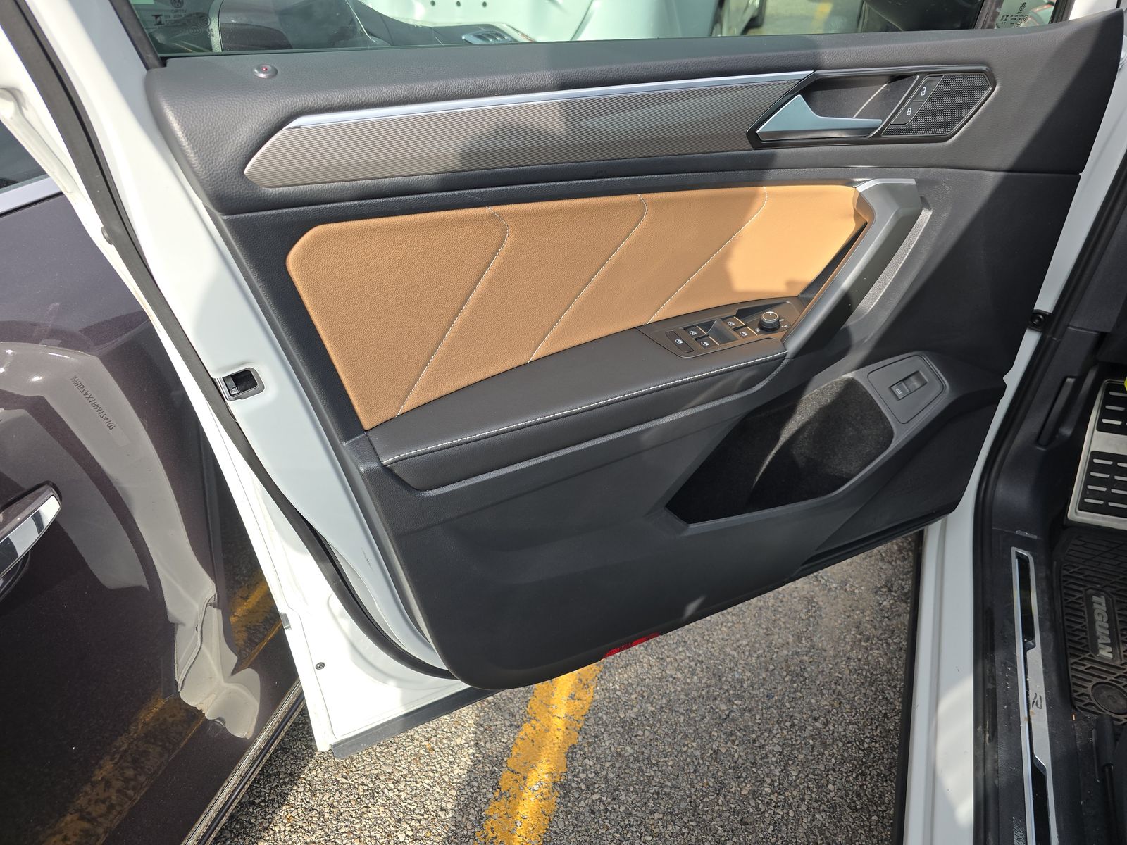 2024 Volkswagen Tiguan 2.0T SE R-Line Black AWD