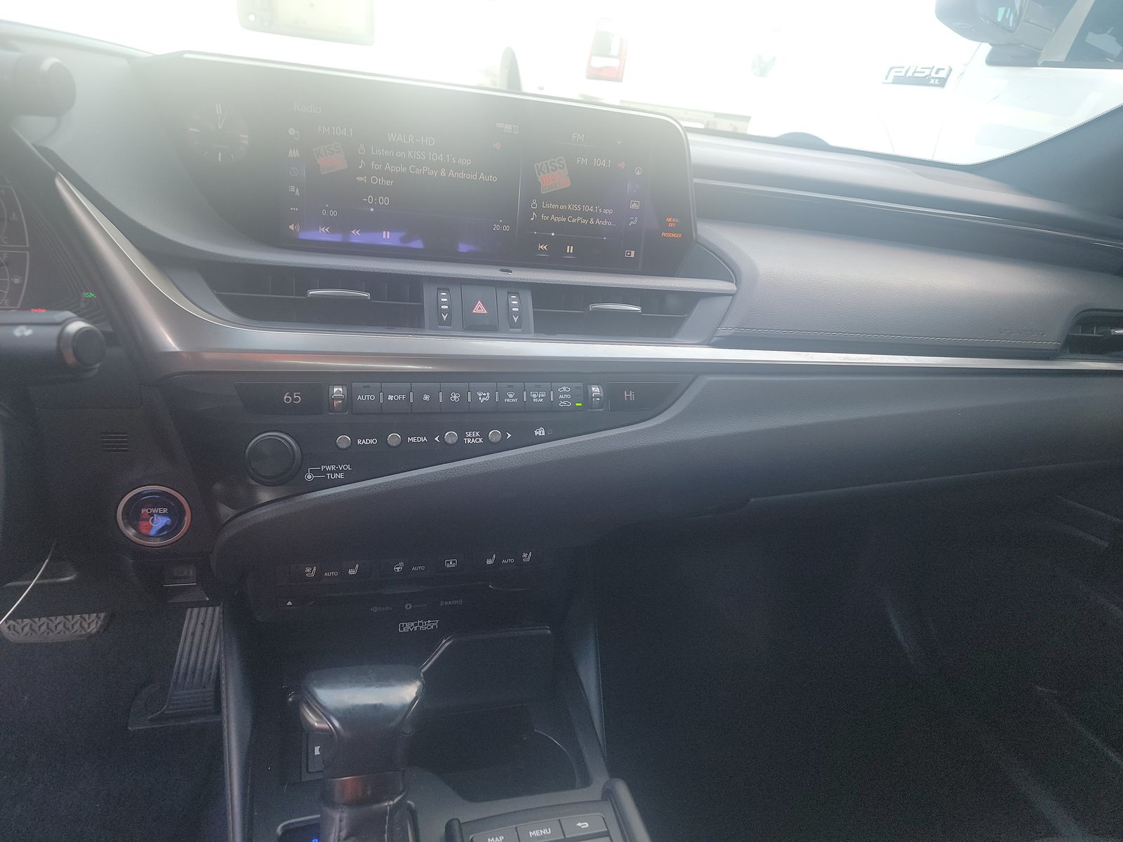 2020 Lexus ES ES 300h Ultra Luxury FWD