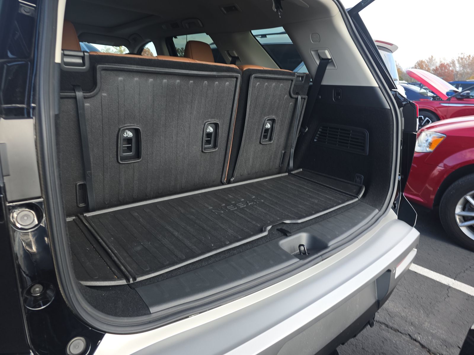 2024 Nissan Pathfinder Platinum AWD