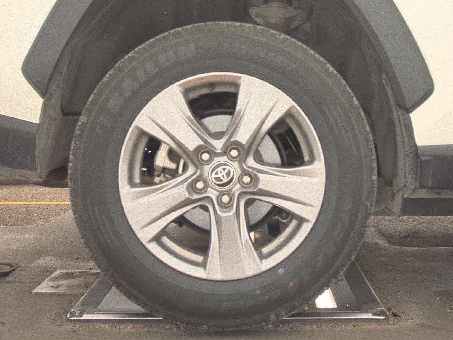 2024 Toyota RAV4 XLE AWD