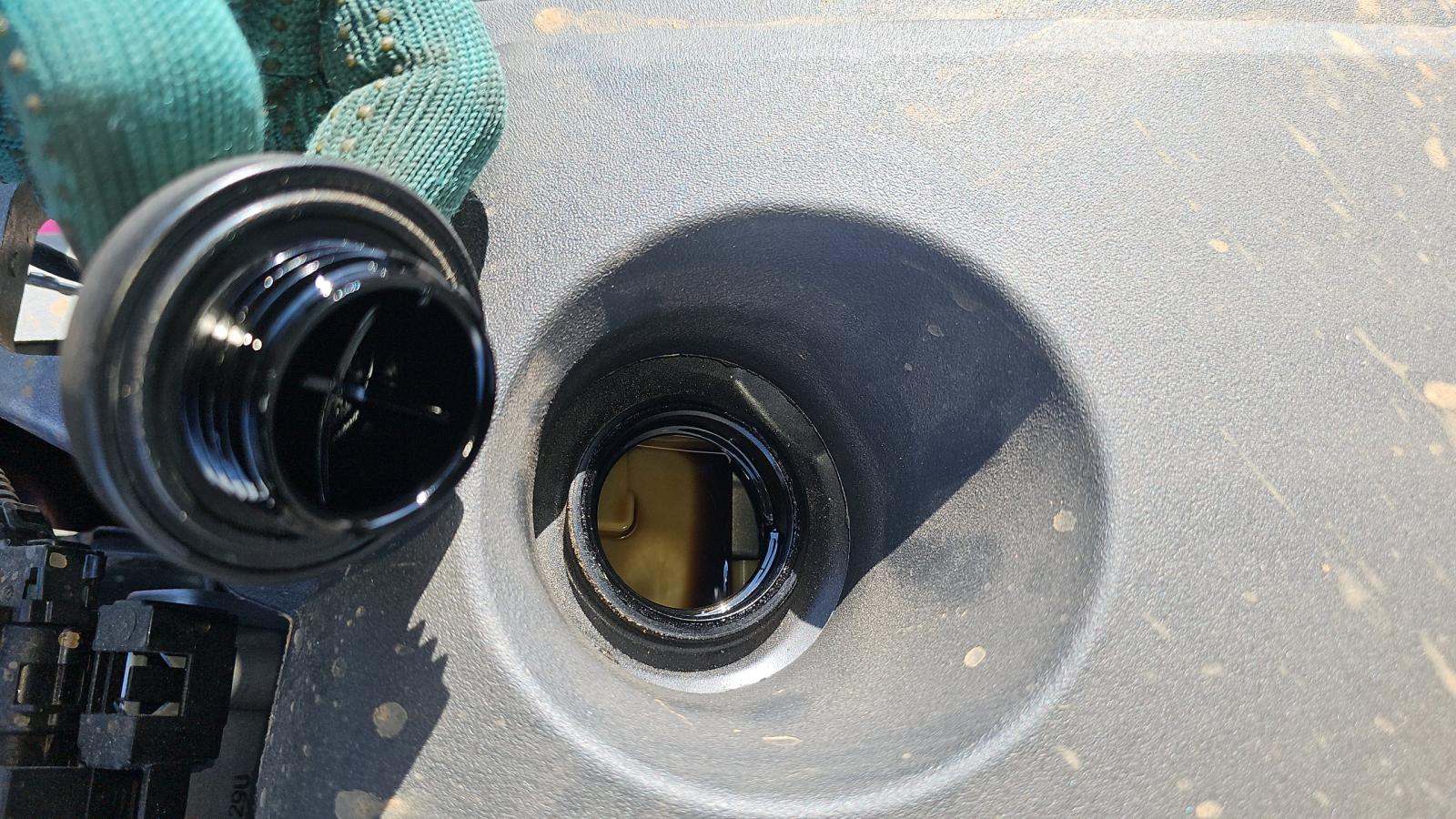 2025 Toyota Camry SE FWD