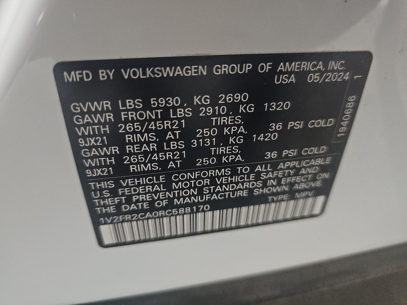 2024 Volkswagen Atlas 2.0T SEL Premium R-Line AWD