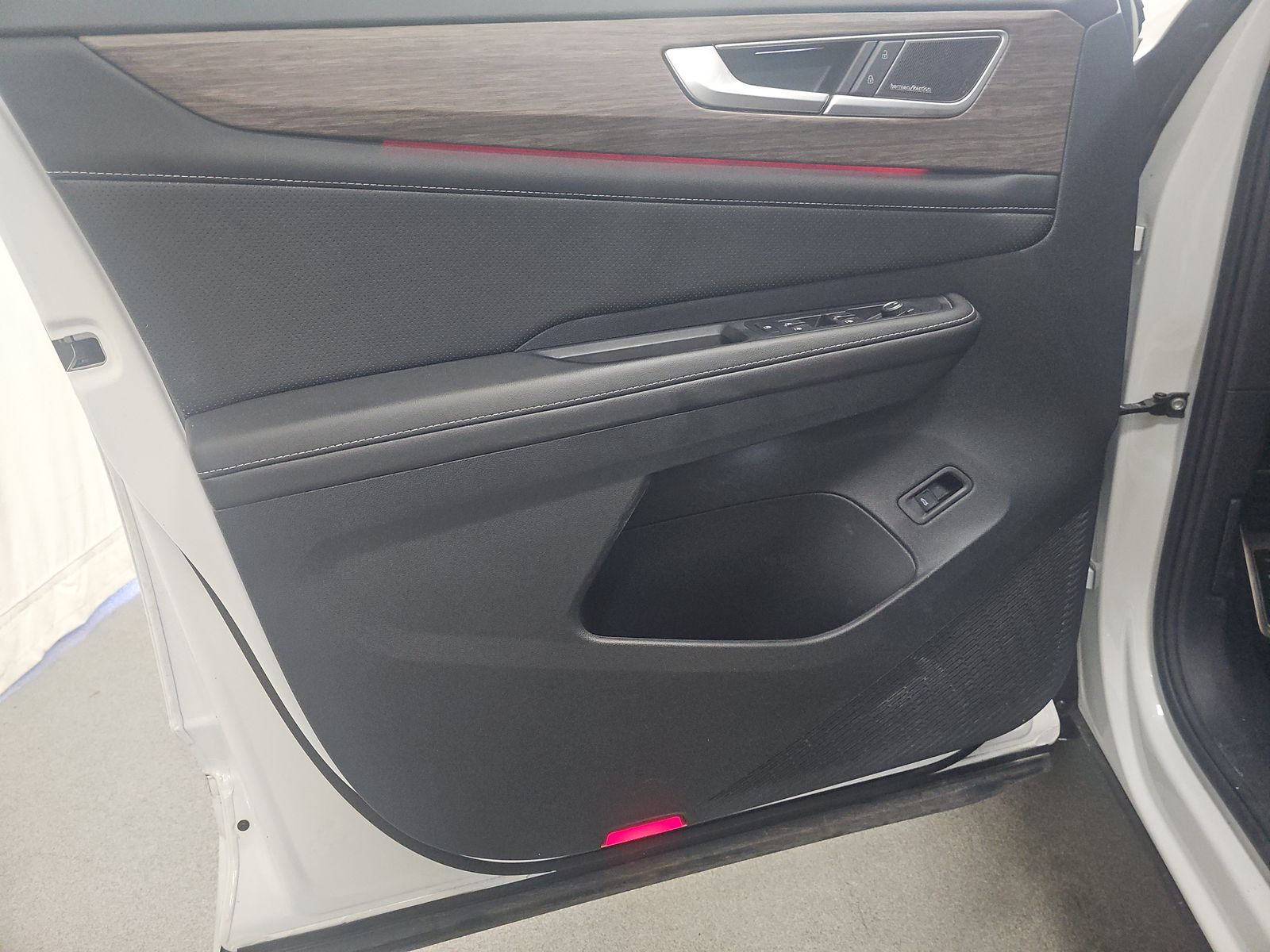 2024 Volkswagen Atlas 2.0T SEL Premium R-Line AWD