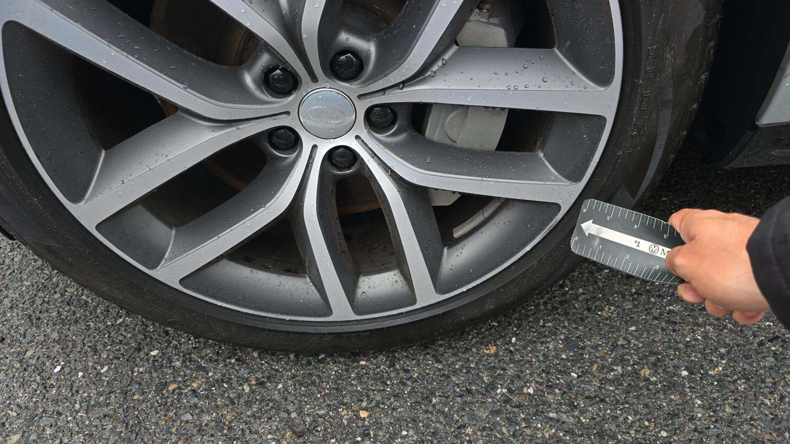 2025 Land Rover Range Rover Plug-In Hybrid SE AWD