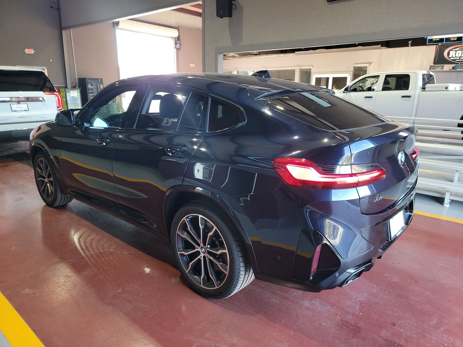 2022 BMW X4 M40i AWD