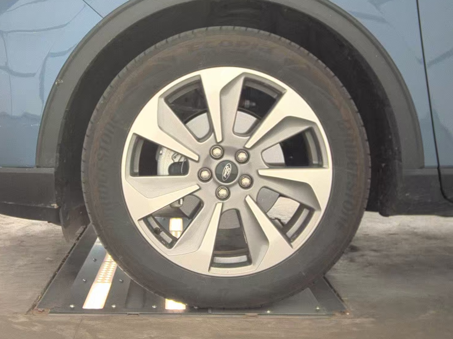 2025 Ford Escape Hybrid Platinum FWD