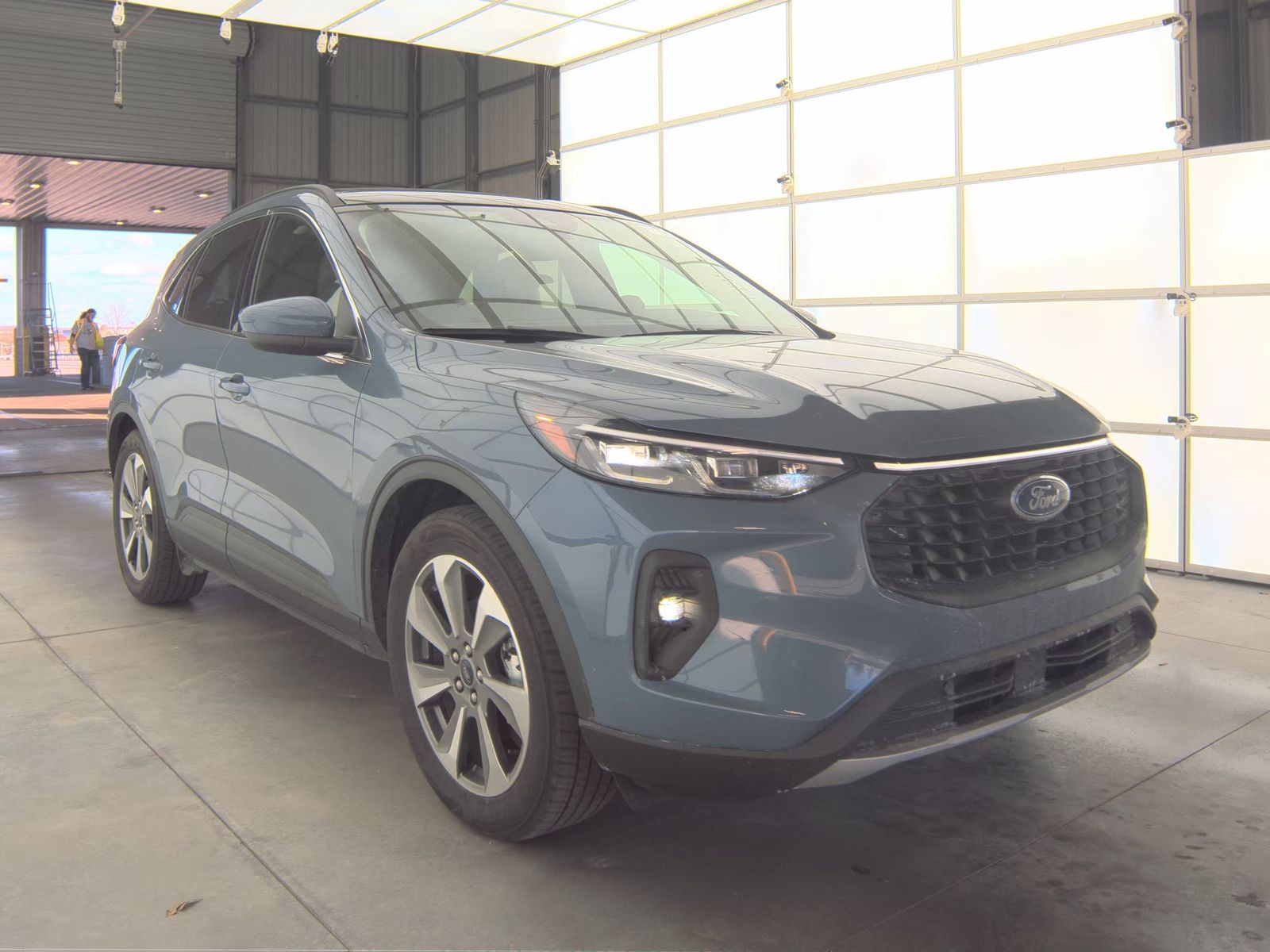 2025 Ford Escape Hybrid Platinum FWD