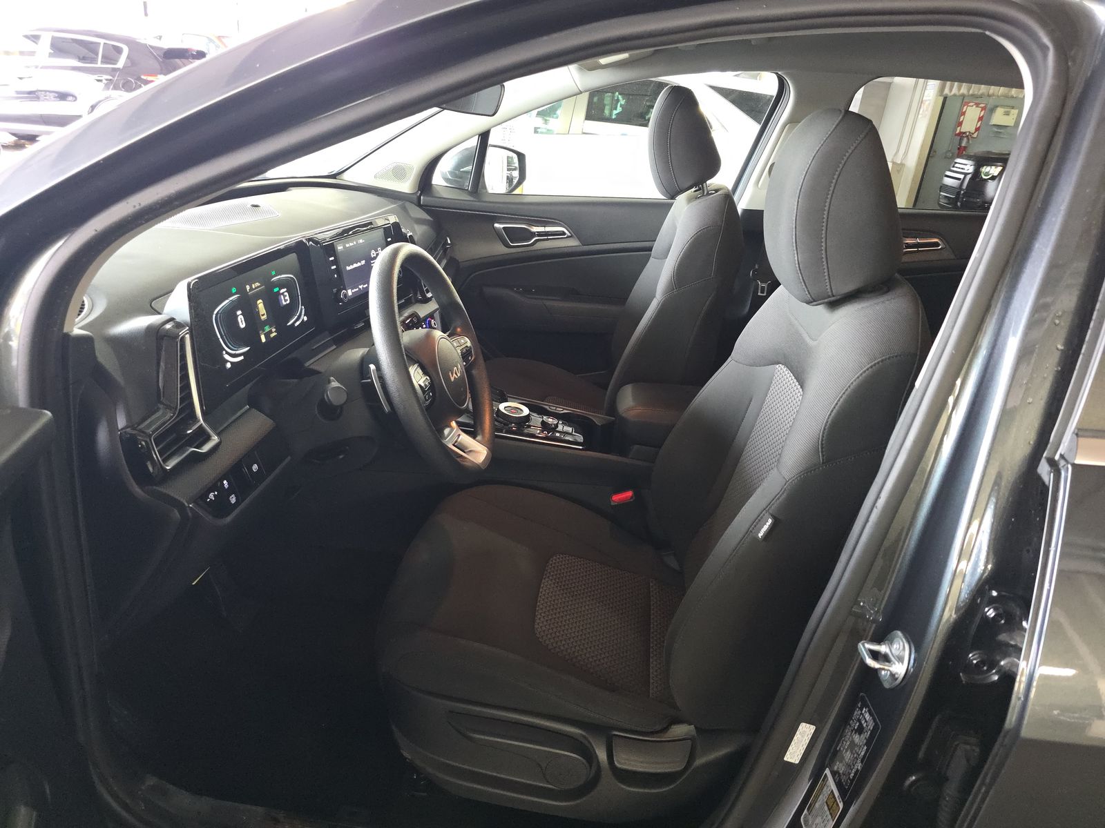 2025 Kia Sportage Hybrid LX FWD