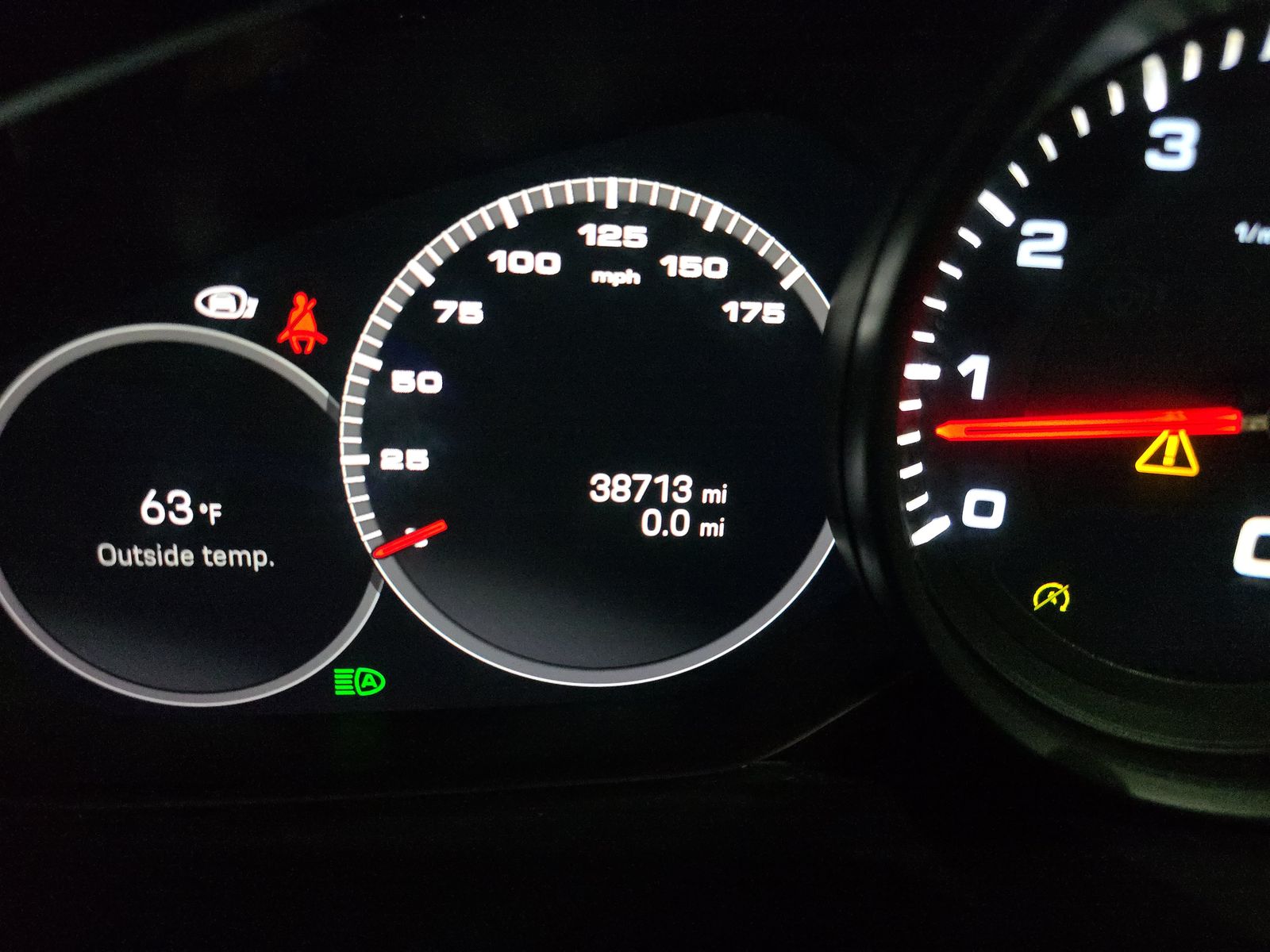 2022 Porsche Cayenne Platinum Edition AWD