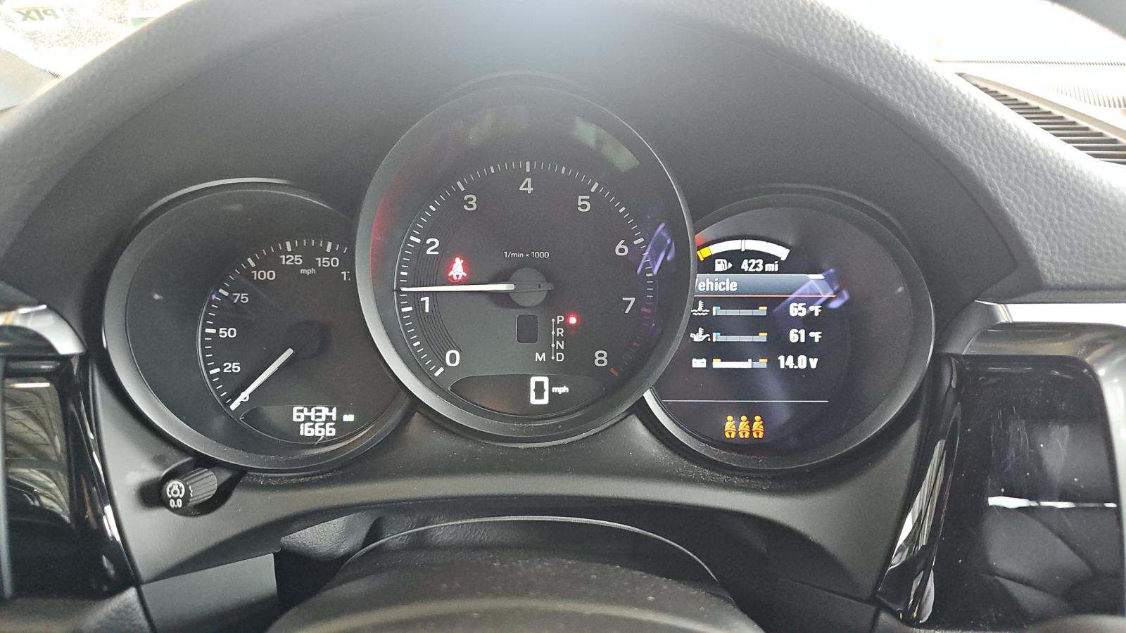 2025 Porsche Macan Base AWD