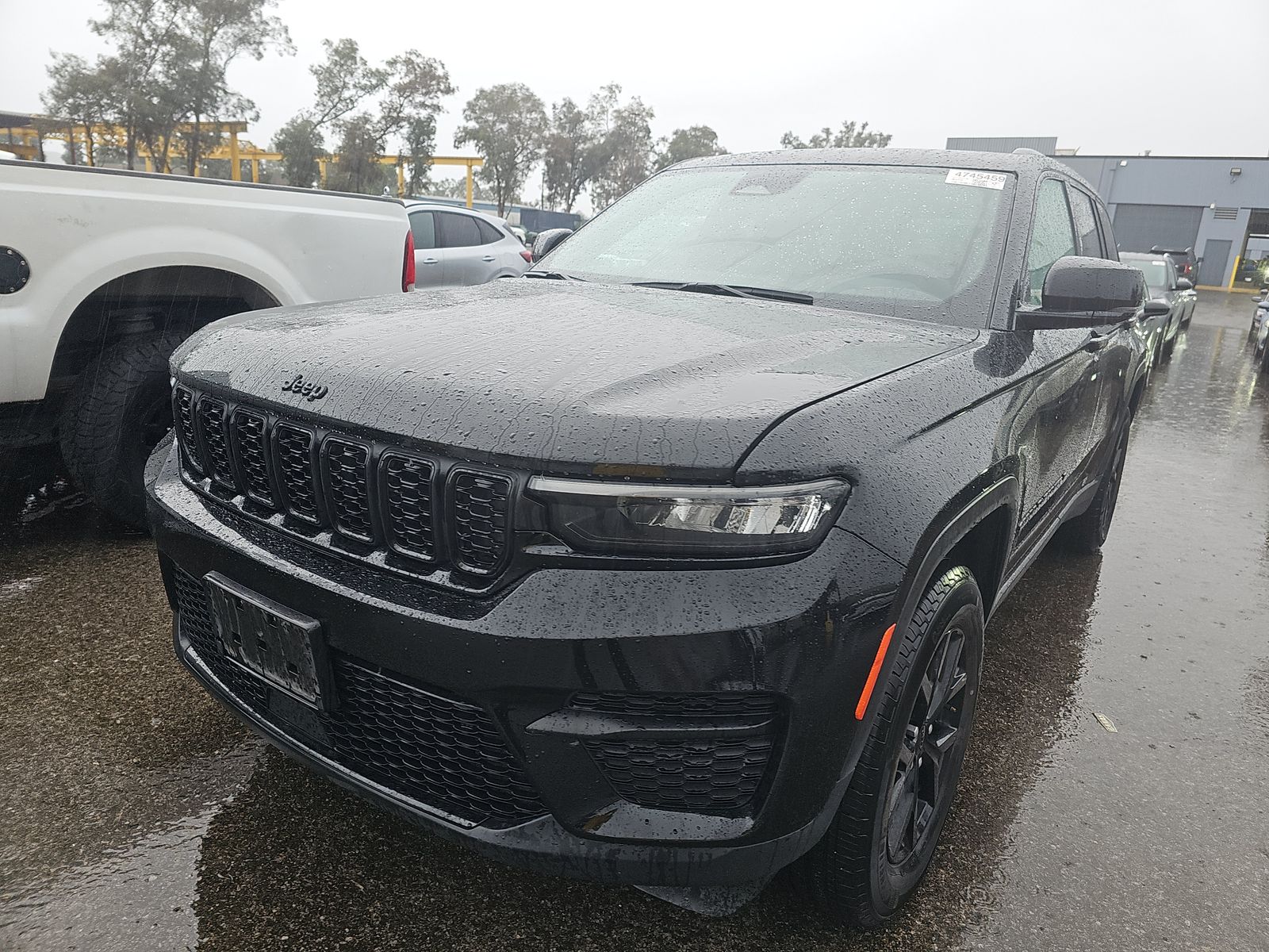2024 Jeep Grand Cherokee Altitude AWD