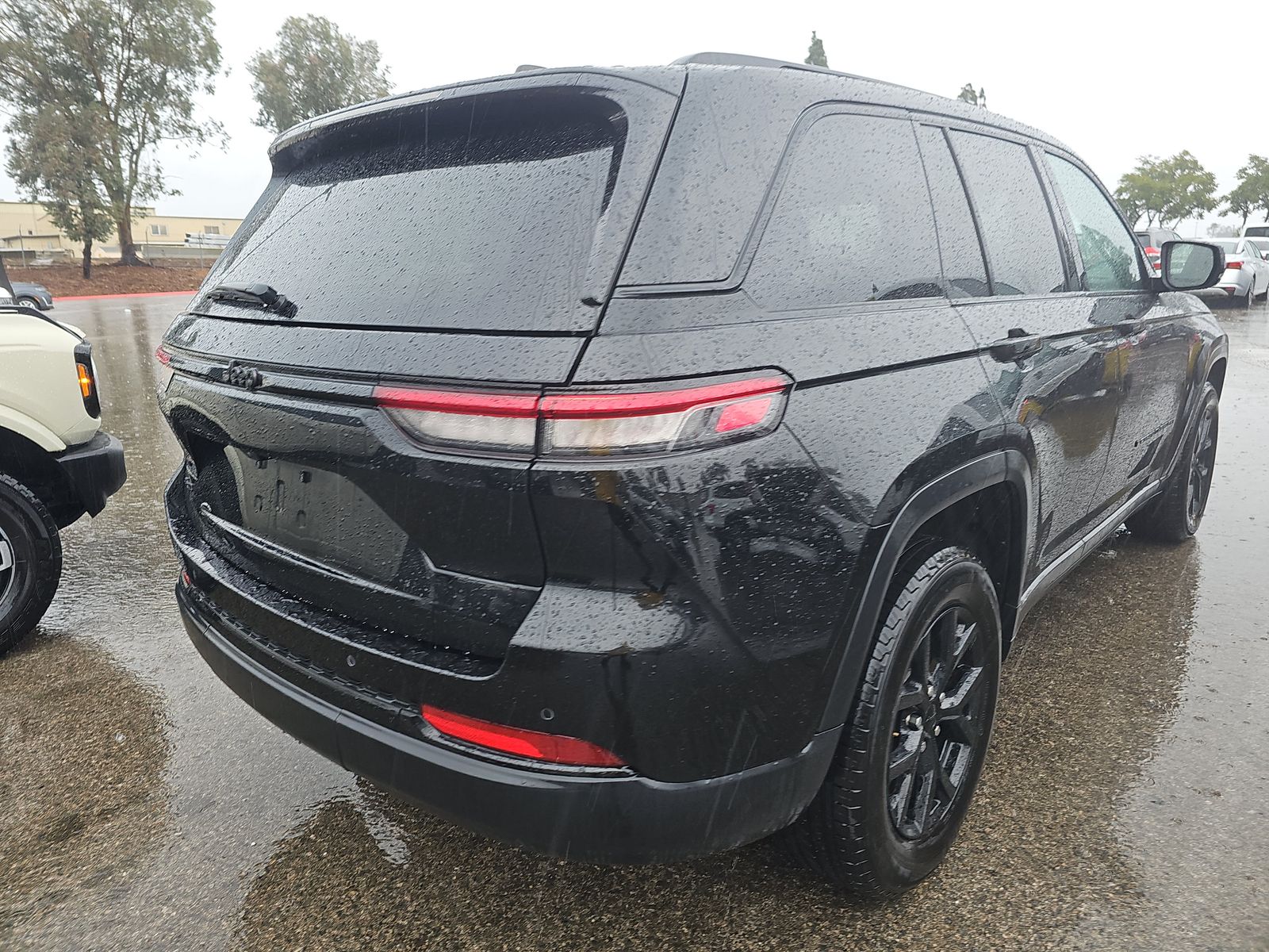 2024 Jeep Grand Cherokee Altitude AWD
