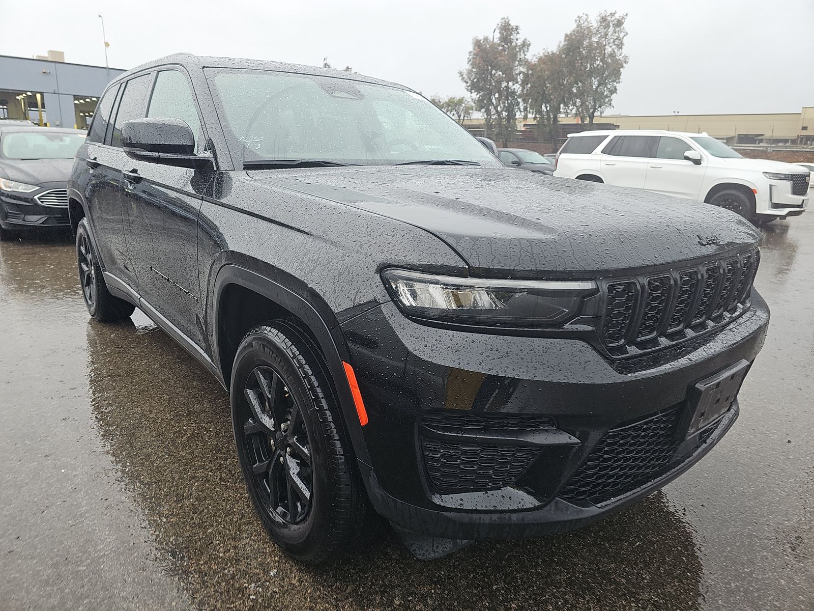 2024 Jeep Grand Cherokee Altitude AWD