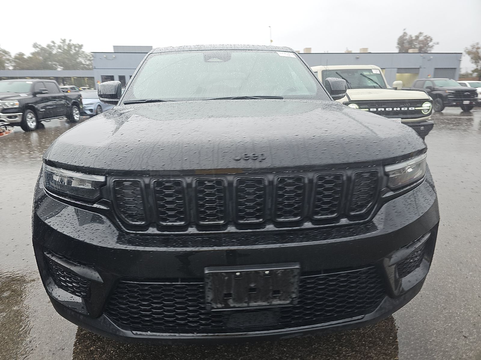 2024 Jeep Grand Cherokee Altitude AWD