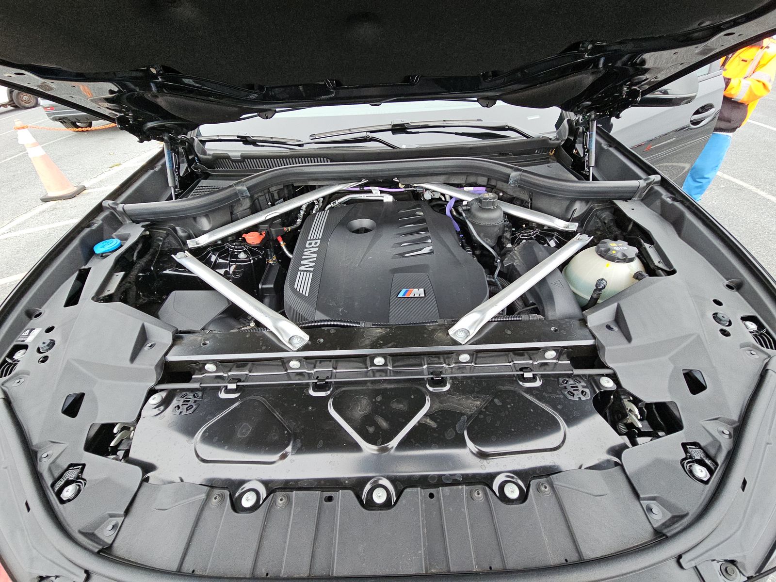 2025 BMW X6 xDrive40i AWD