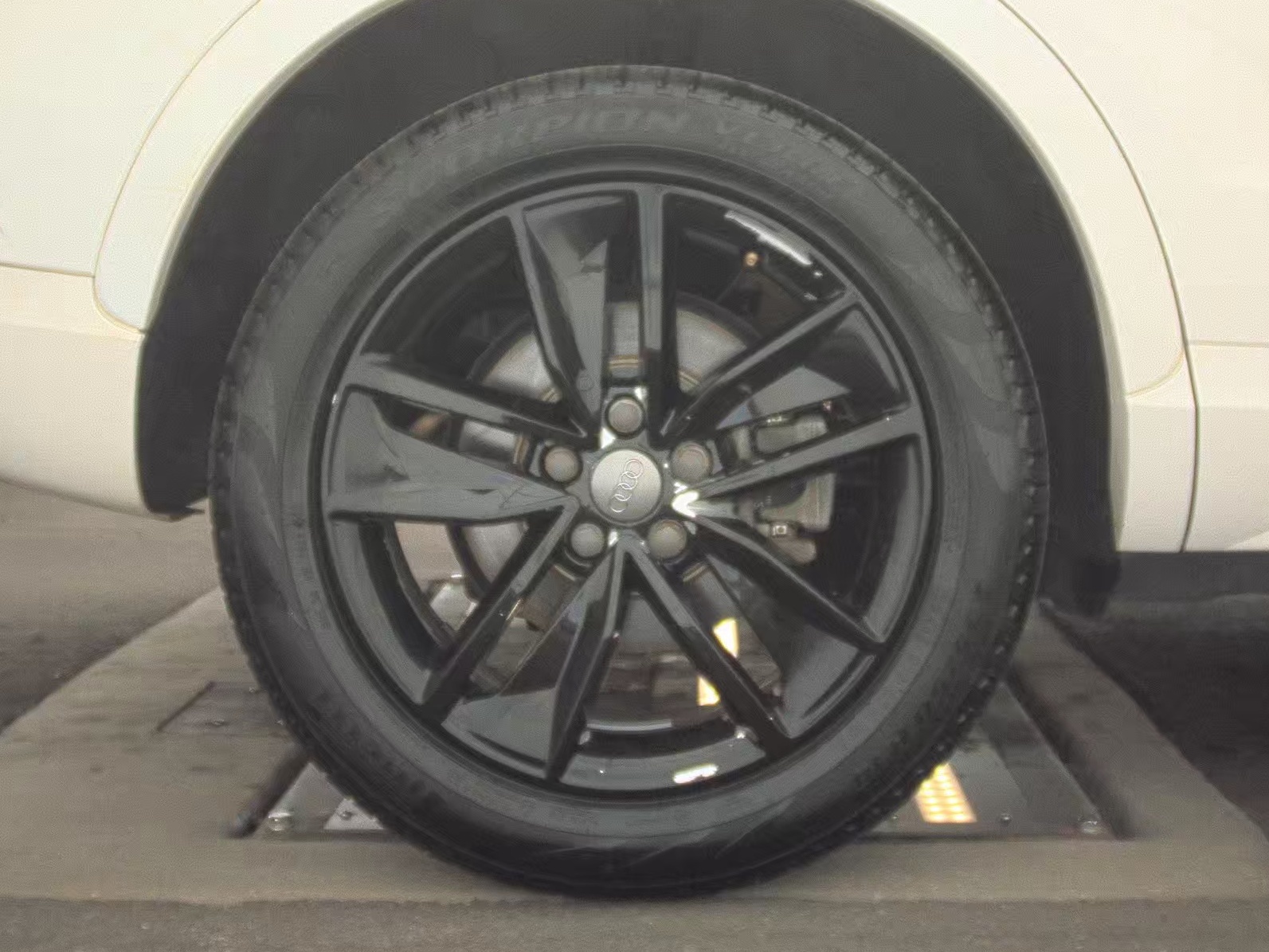 2018 Audi Q3 2.0T Premium FWD