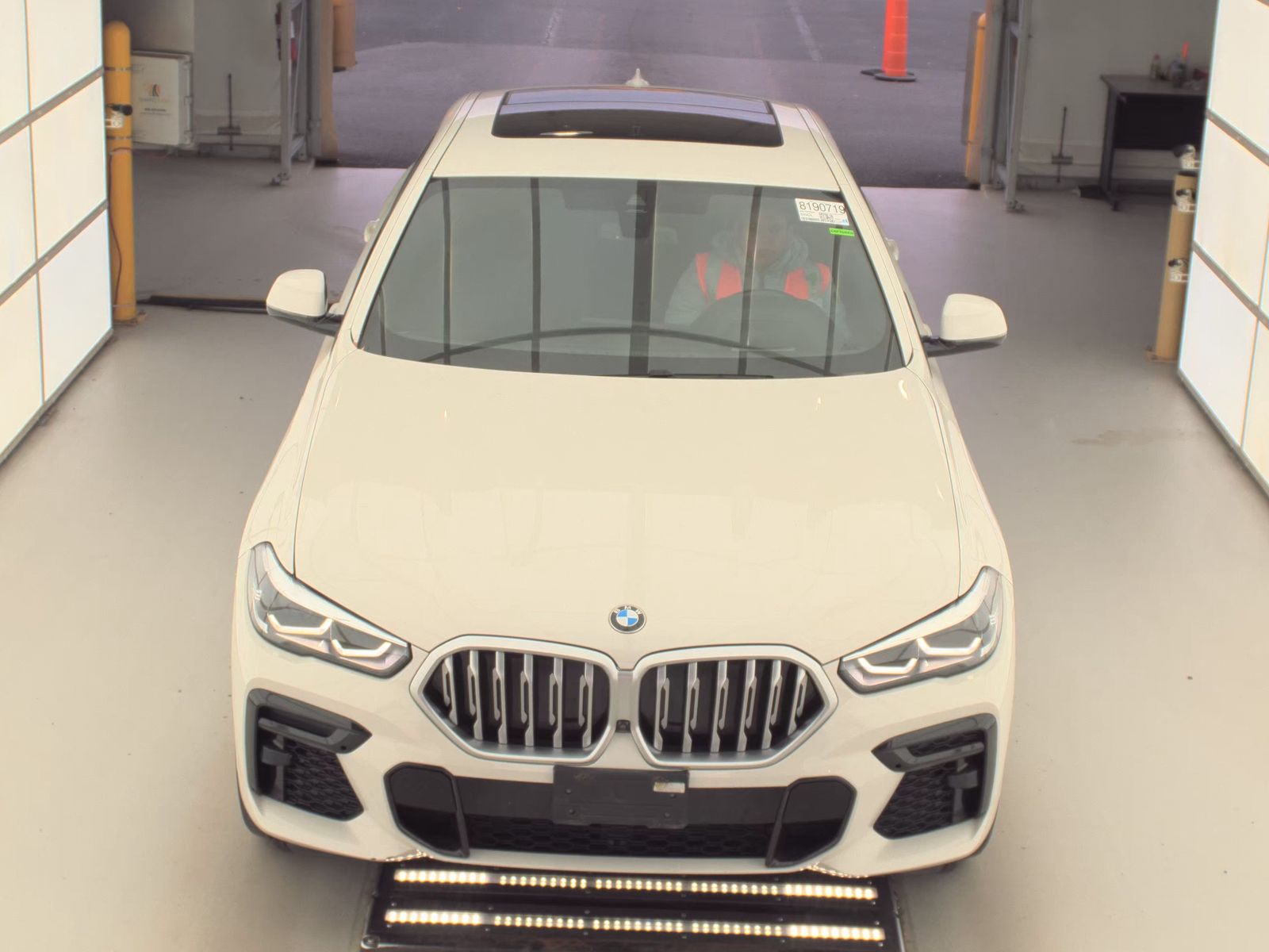 2023 BMW X6 xDrive40i AWD