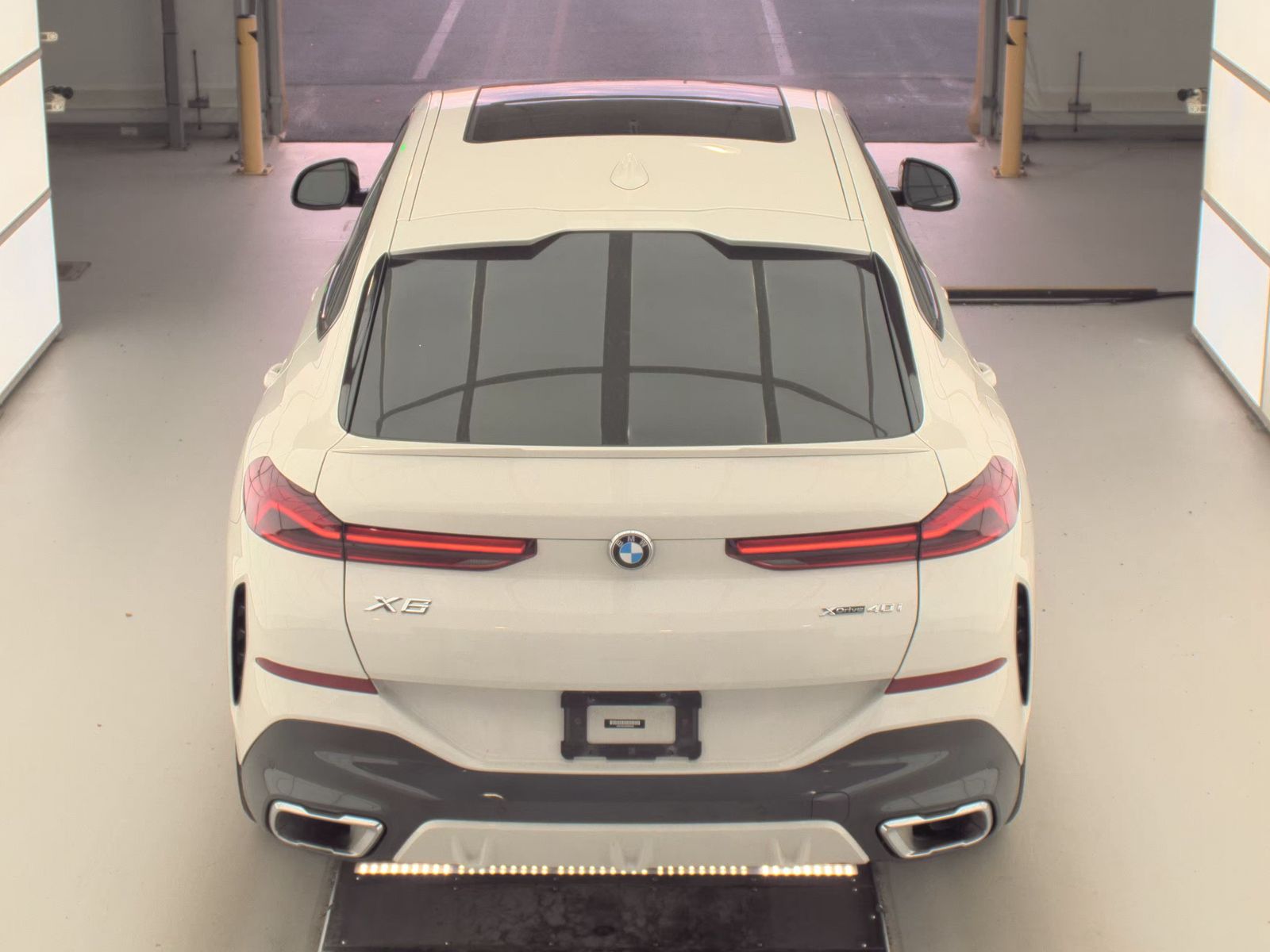 2023 BMW X6 xDrive40i AWD