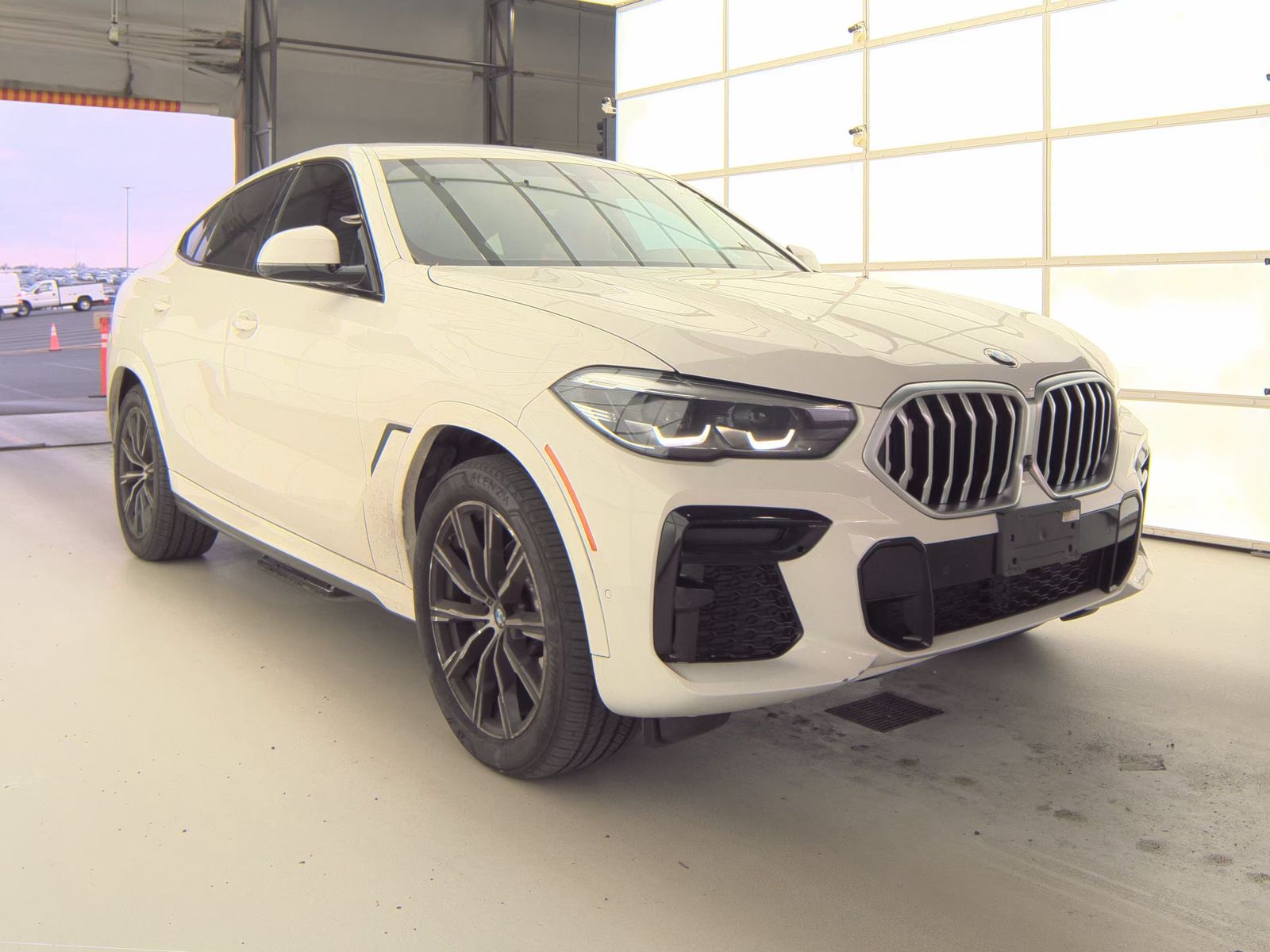 2023 BMW X6 xDrive40i AWD